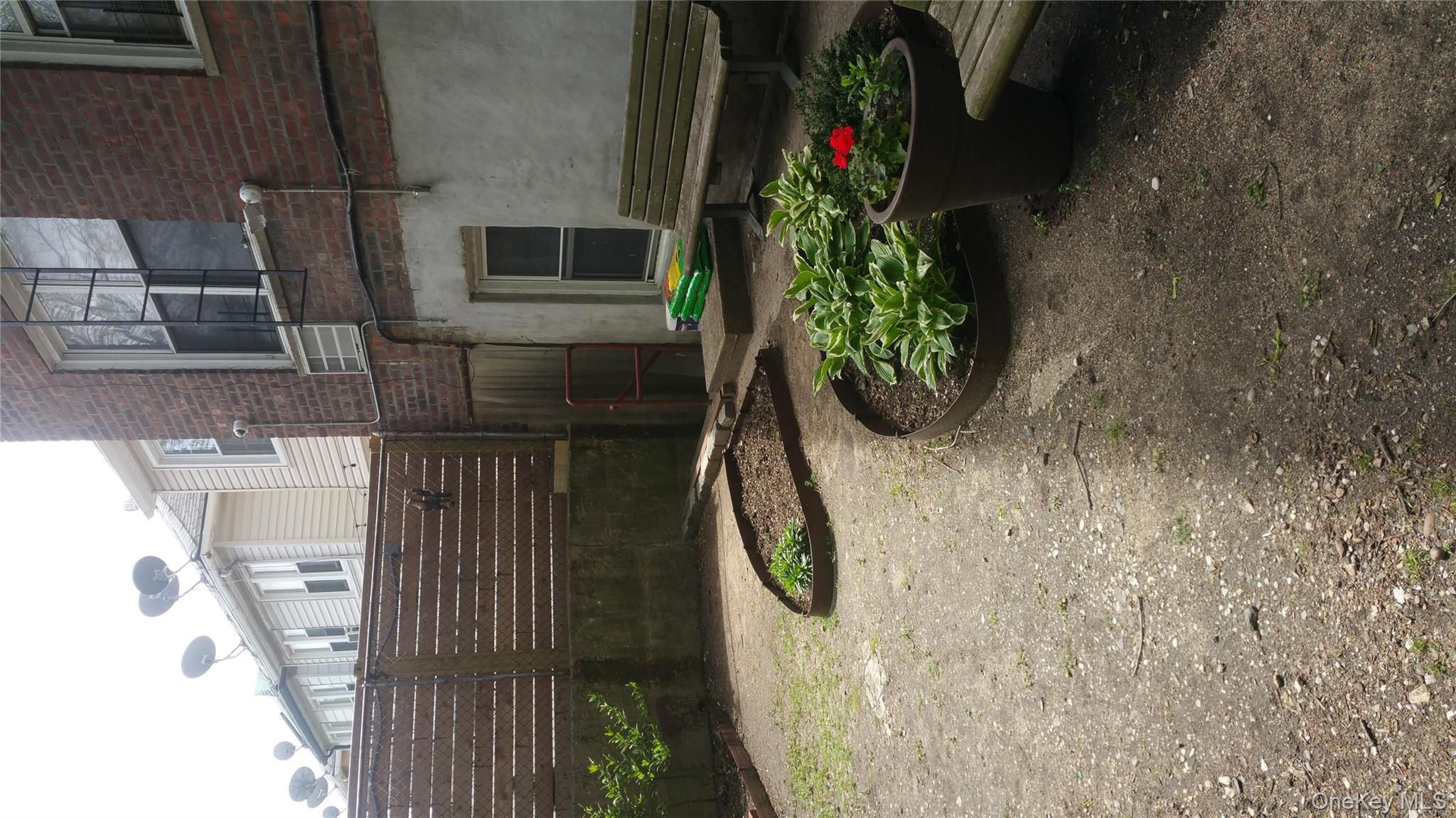 #9 photo, 5015 39th Street, كوينز Sunnyside , NY 11104