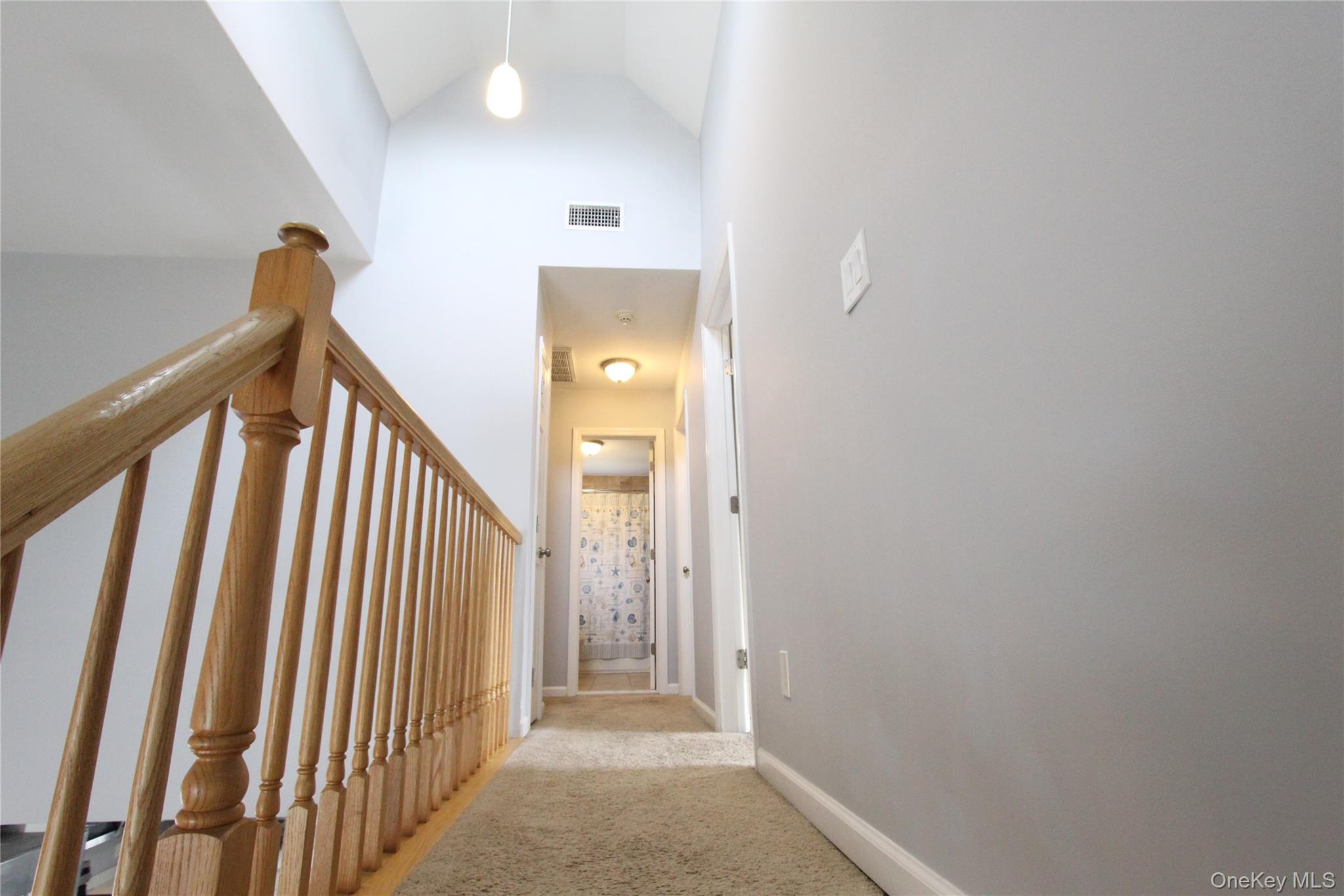 #13 photo, 275 Railroad Avenue, सफ़ोक काउंटी Center Moriches , NY 11934