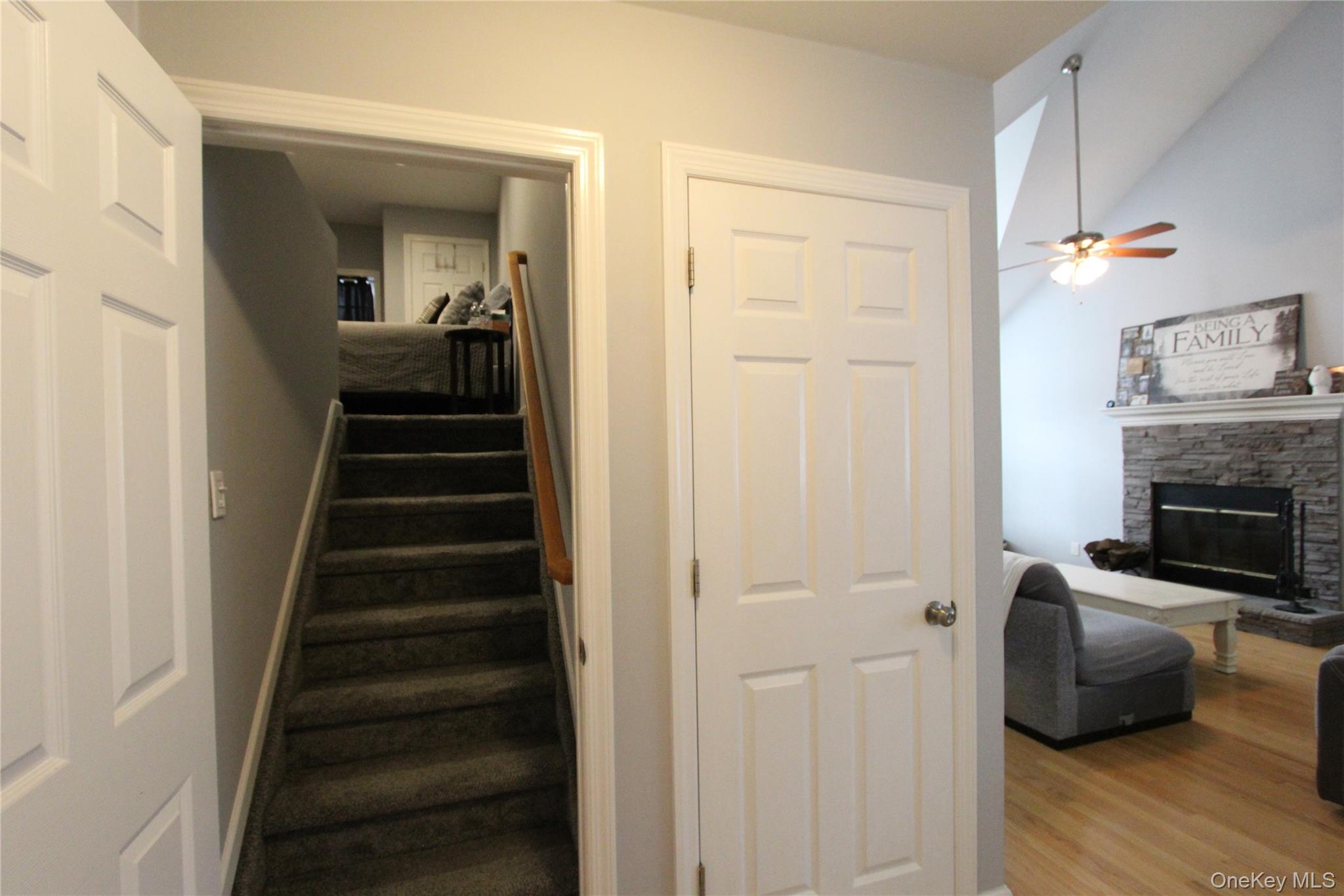 #8 photo, 275 Railroad Avenue, सफ़ोक काउंटी Center Moriches , NY 11934