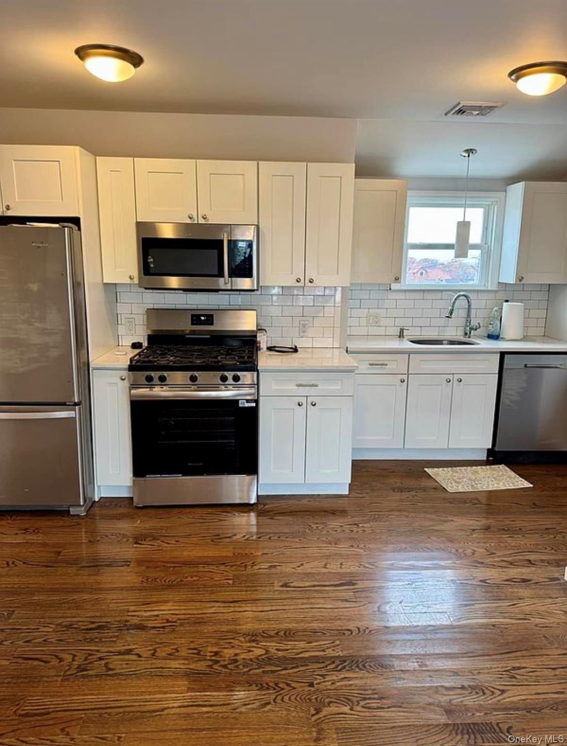 #1 photo, 14812 12th Avenue, 皇后区 Whitestone , NY 11357