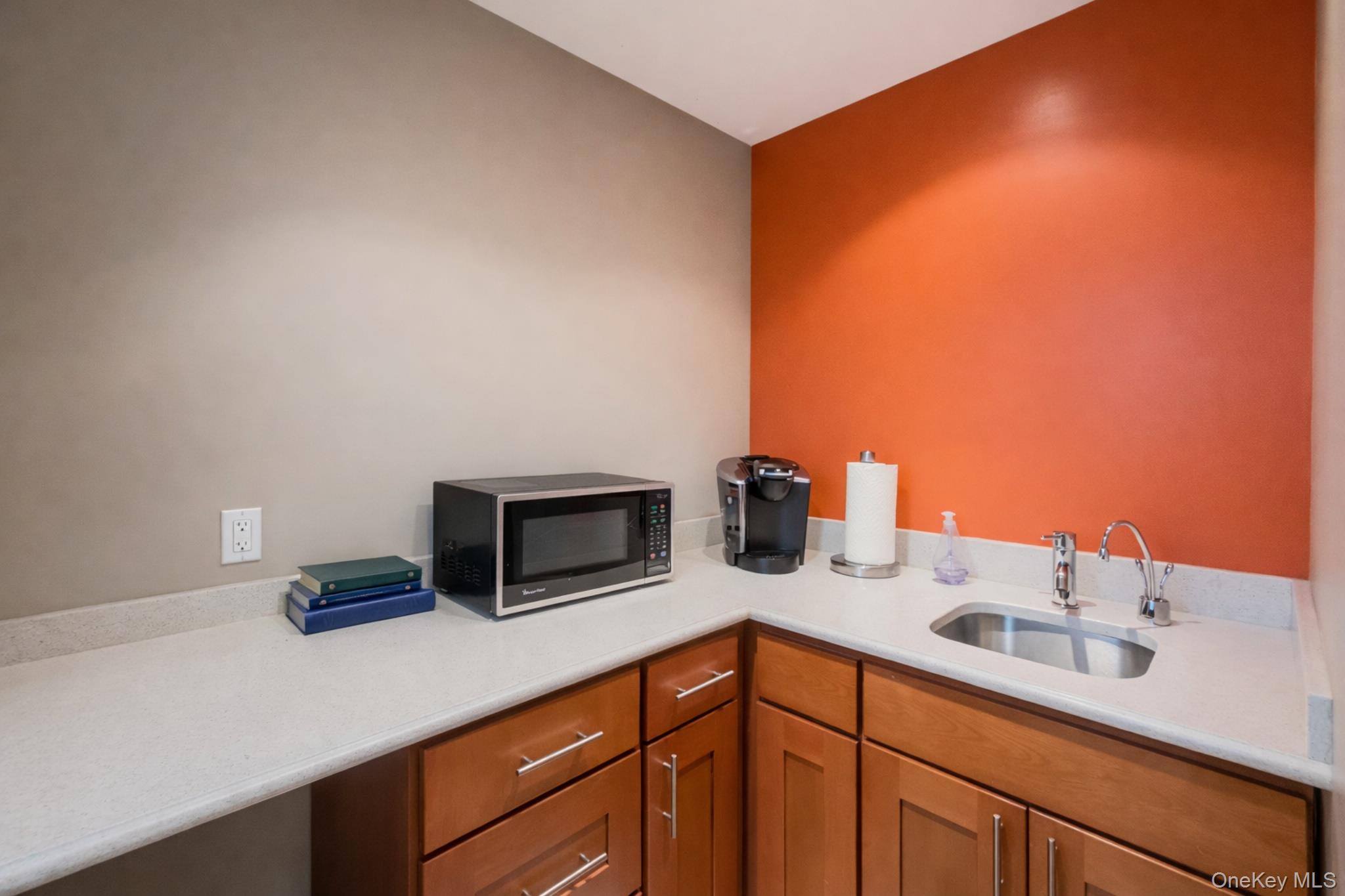 #14 photo, 14610 Rockaway Boulevard, 뉴욕퀸즈 Jamaica , NY 11436