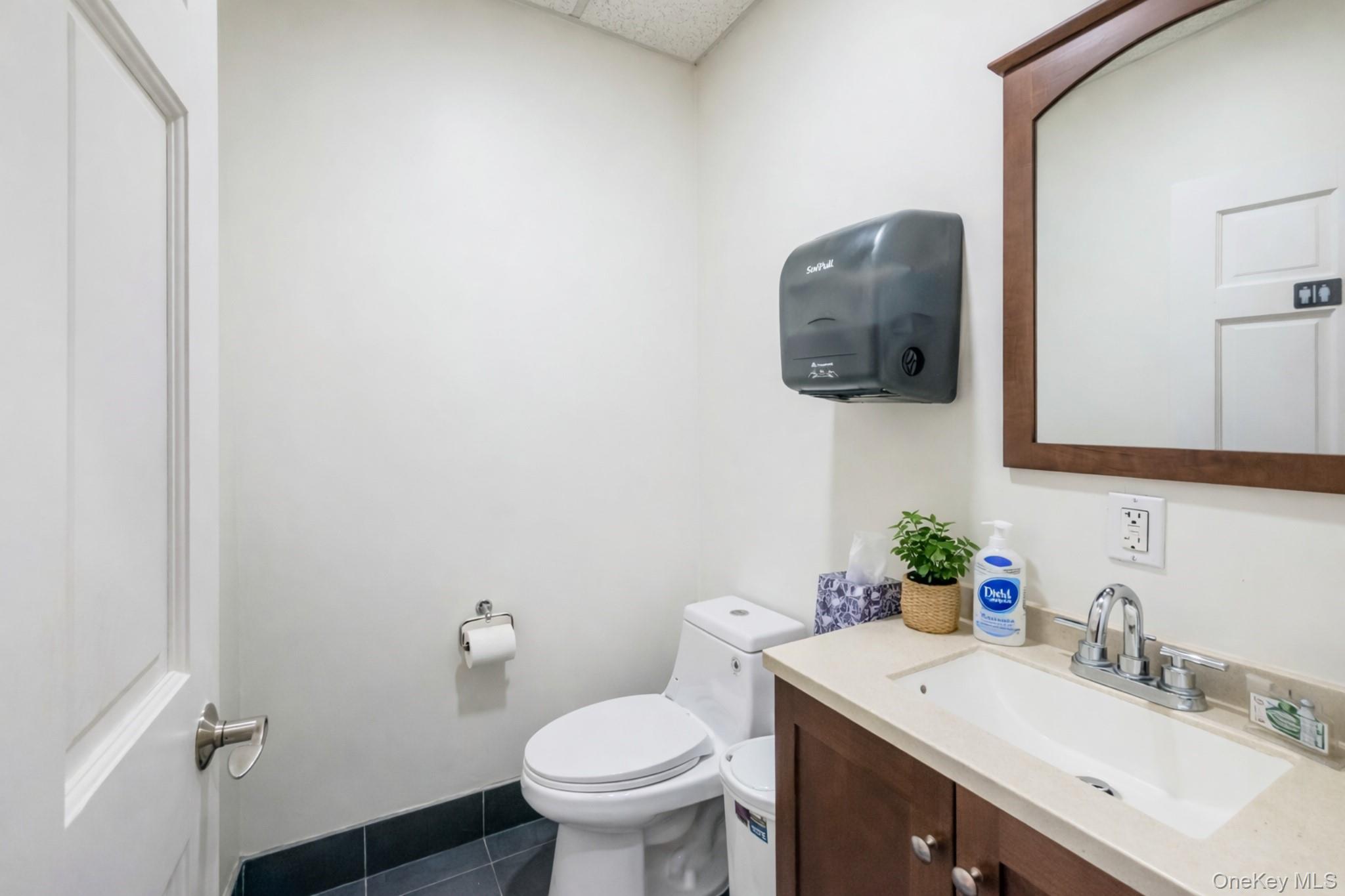 #7 photo, 14610 Rockaway Boulevard, 뉴욕퀸즈 Jamaica , NY 11436