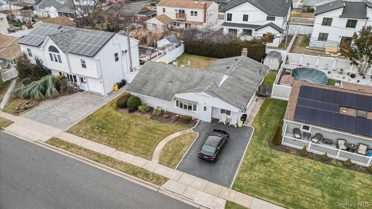 #4 photo, 17 Wilson Lane, מחוז נסאו Bethpage , NY 11714