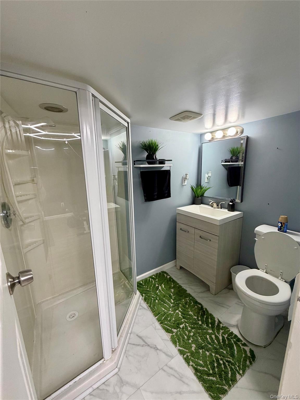 #8 photo, 71 Hunter Lane, Centereach , NY 11720