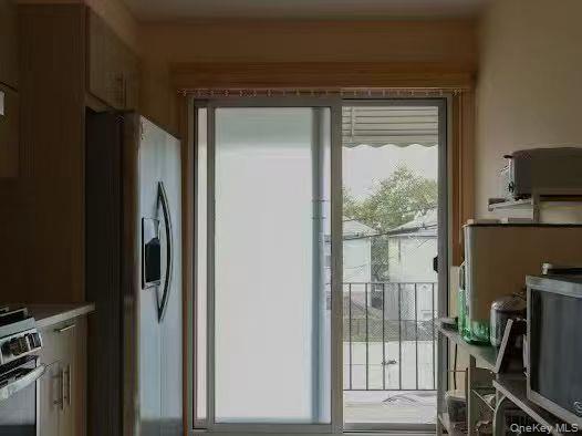 #9 photo, 50-48 46th Street, कुईंस Woodside , NY 11377