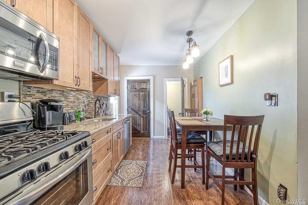 #10 photo, 524 Central Avenue, 롱 아일랜드 Bethpage , NY 11714