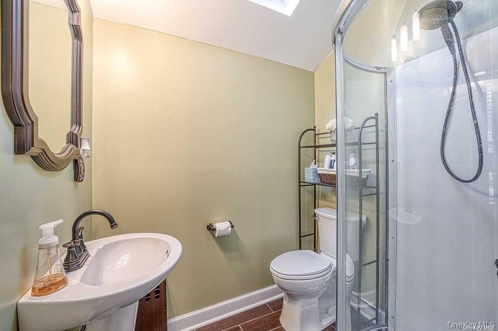 #12 photo, 524 Central Avenue, 롱 아일랜드 Bethpage , NY 11714