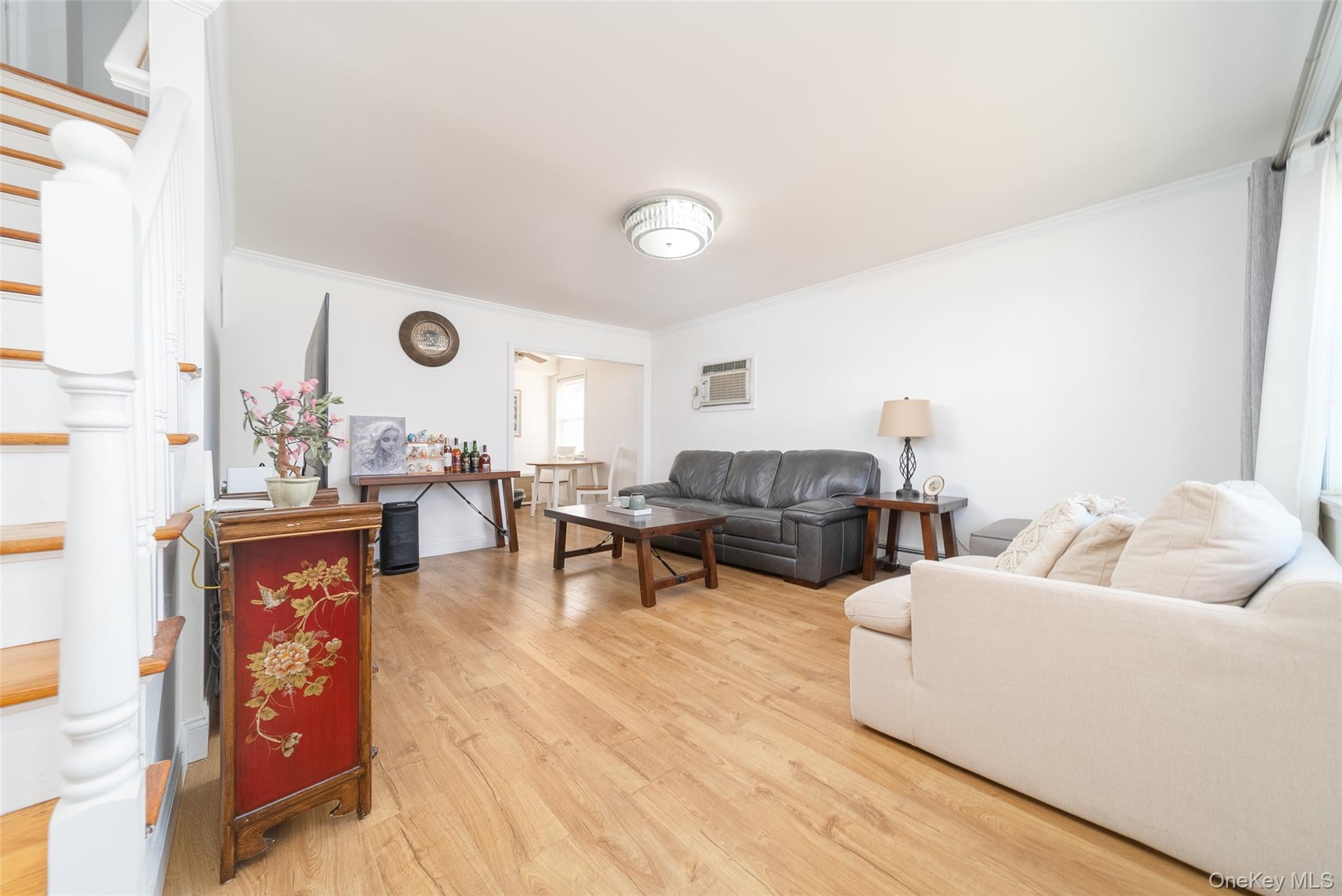 #4 photo, 57 Chaffee Avenue, 롱 아일랜드 Albertson , NY 11507