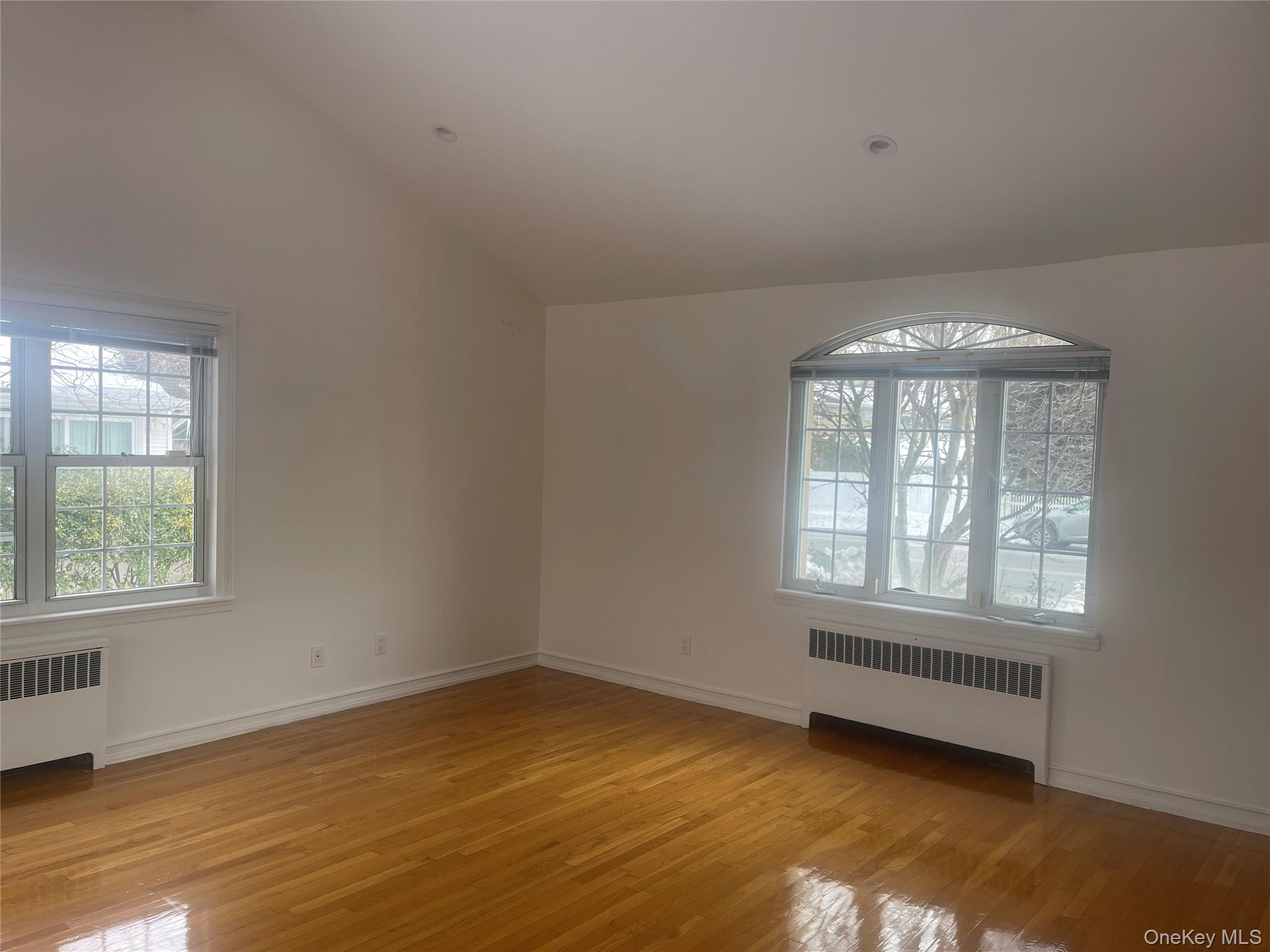 #15 photo, 314 Main St, East Rockaway , NY 11518