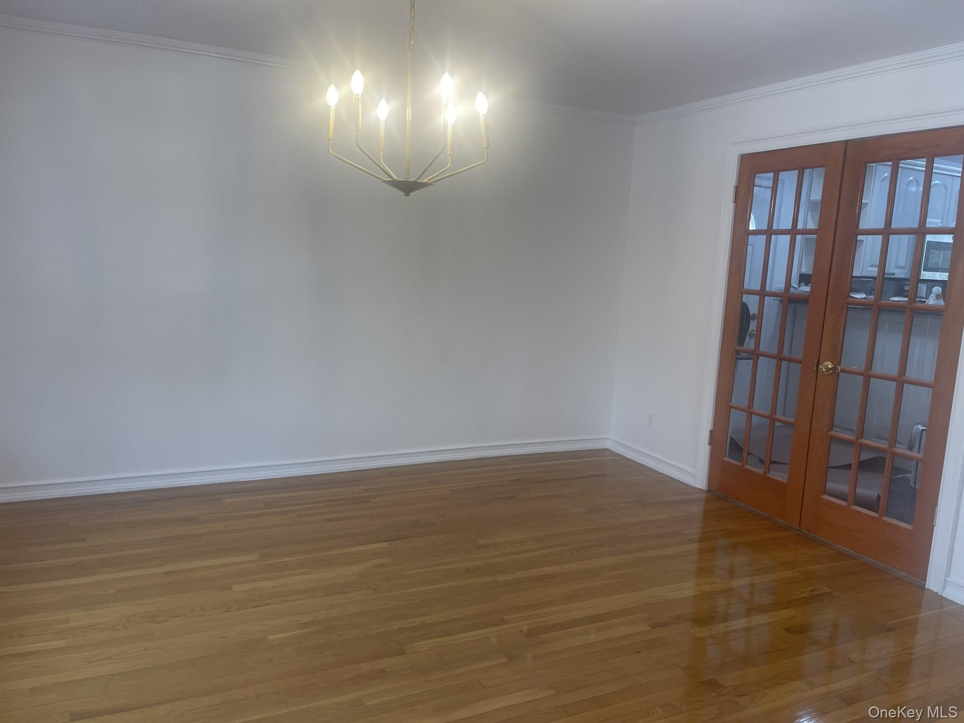 #4 photo, 314 Main St, East Rockaway , NY 11518