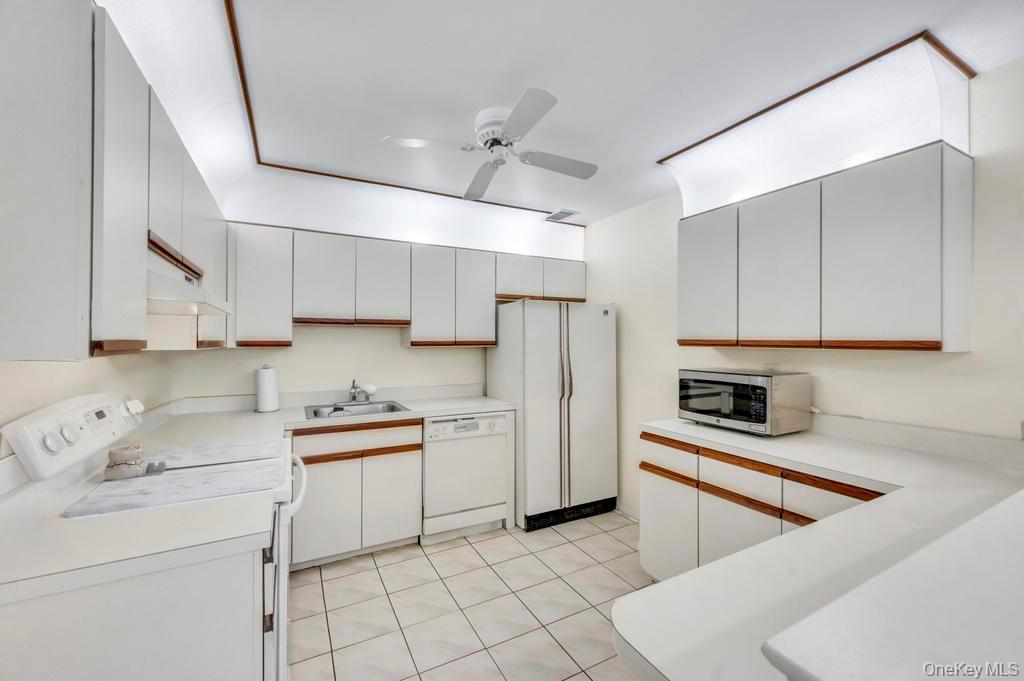 #11 photo, 113 Birchwood Road, सफ़ोक काउंटी Coram , NY 11727