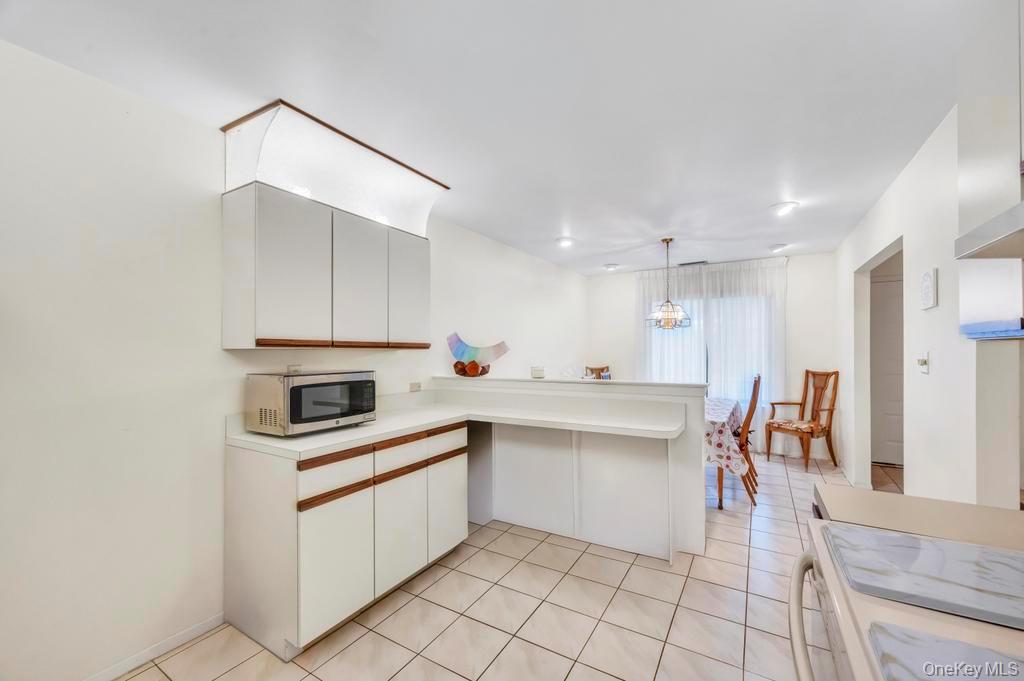 #15 photo, 113 Birchwood Road, सफ़ोक काउंटी Coram , NY 11727