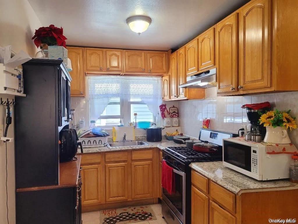 #9 photo, 17128 103rd Road, 뉴욕퀸즈 Jamaica , NY 11433