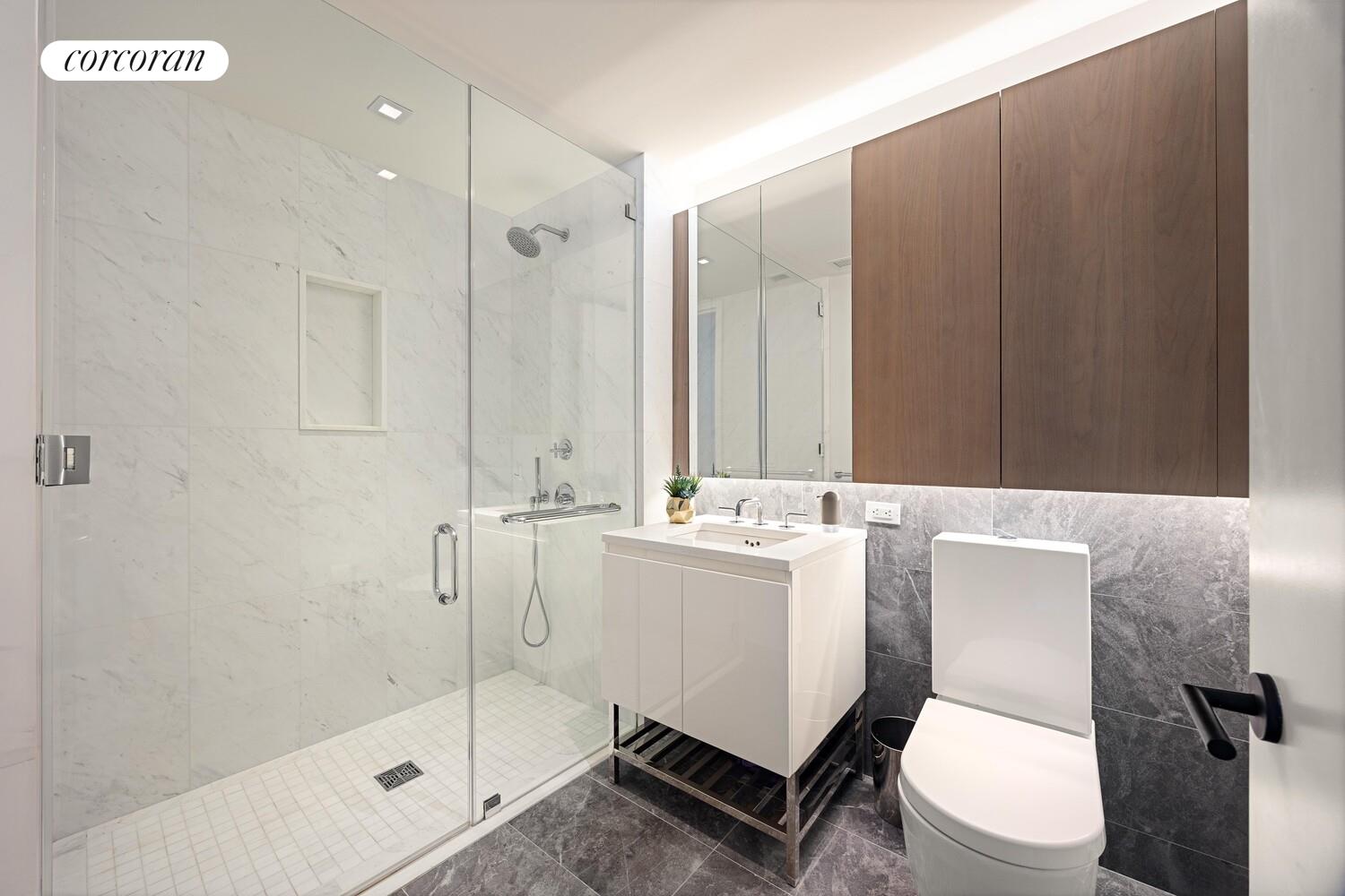 #5 photo, 196 ORCHARD Street, מנהטן Lower East Side , NY 10002