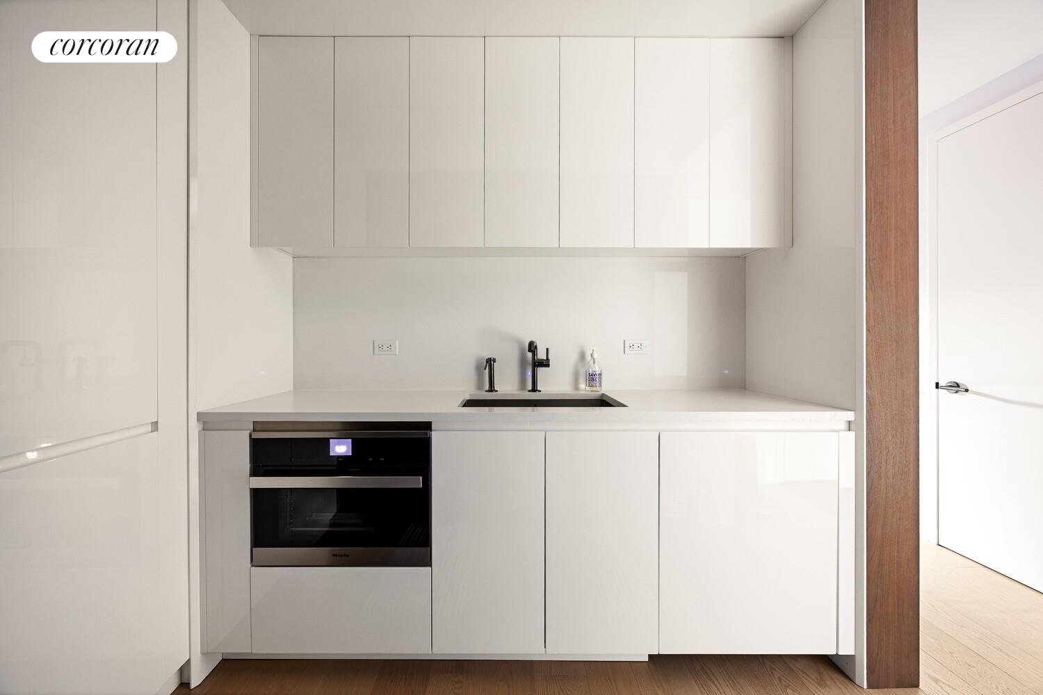 #7 photo, 196 ORCHARD Street, מנהטן Lower East Side , NY 10002