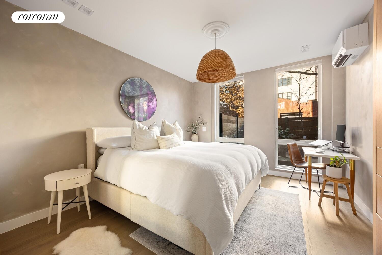 #5 photo, 906 BERGEN Street, הברונקס Crown Heights , NY 11238