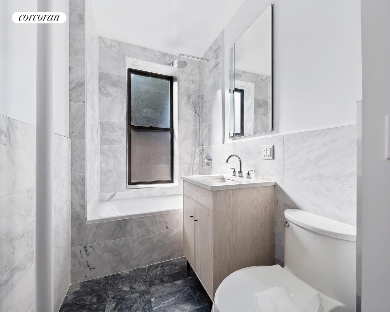 #6 photo, Astoria, कुईंस Astoria , NY 11103