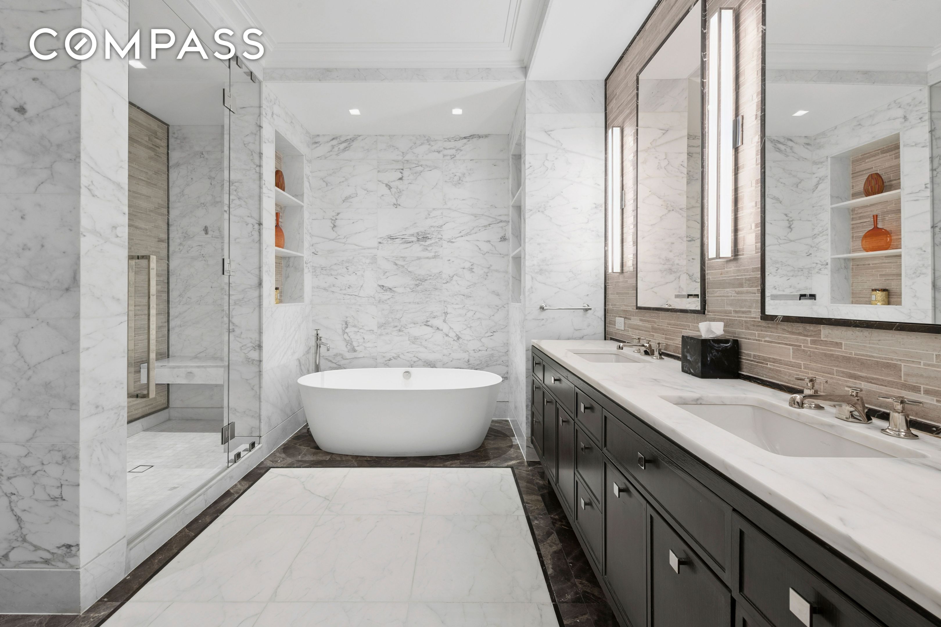 #6 photo, 235 W 75th Street, 맨해튼 Upper West Side , NY 10023