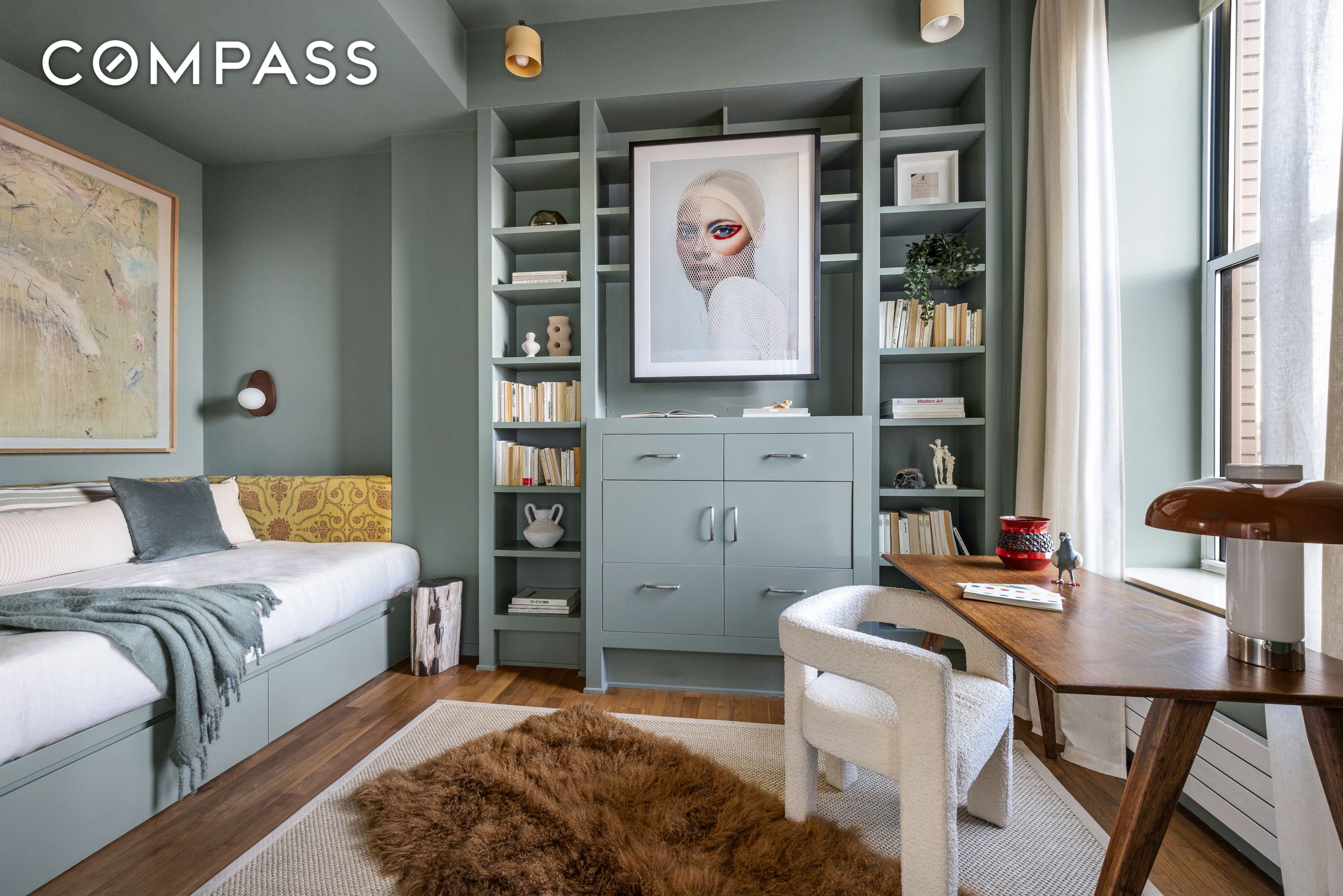 #21 photo, 175 E Broadway, Two Bridges , NY 10002