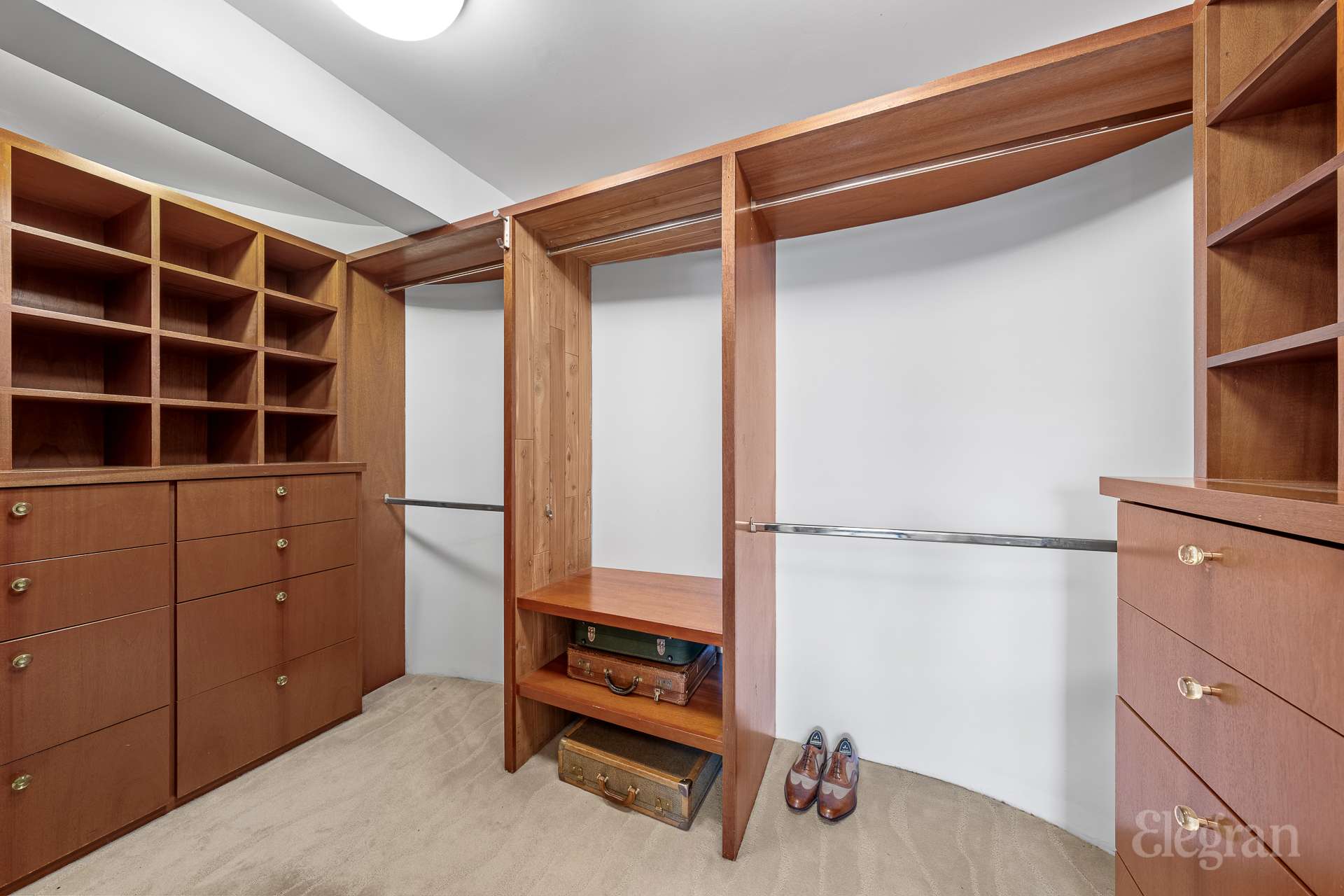 #11 photo, 118 E 60th Street, Midtown East , NY 10022