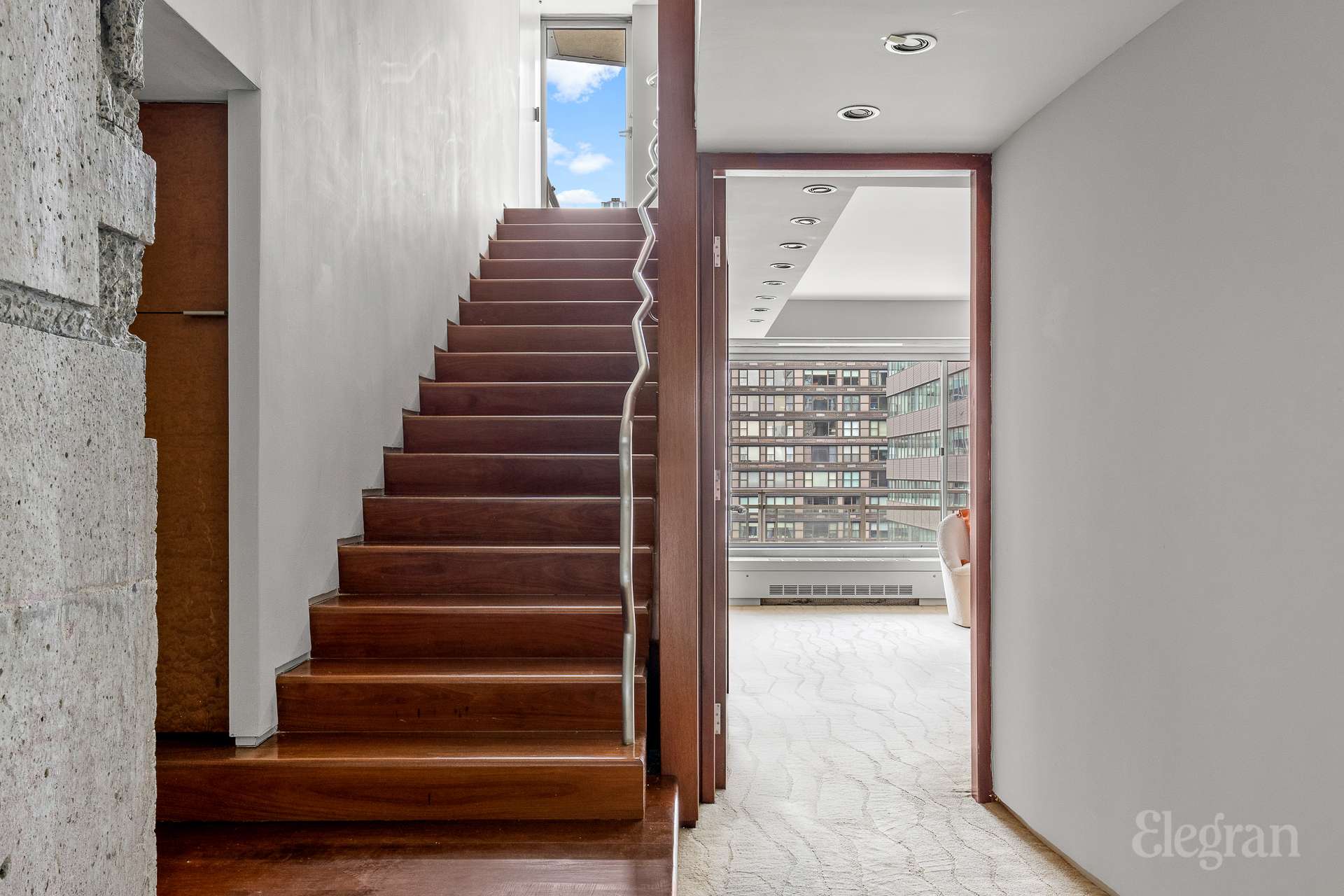 #15 photo, 118 E 60th Street, Midtown East , NY 10022