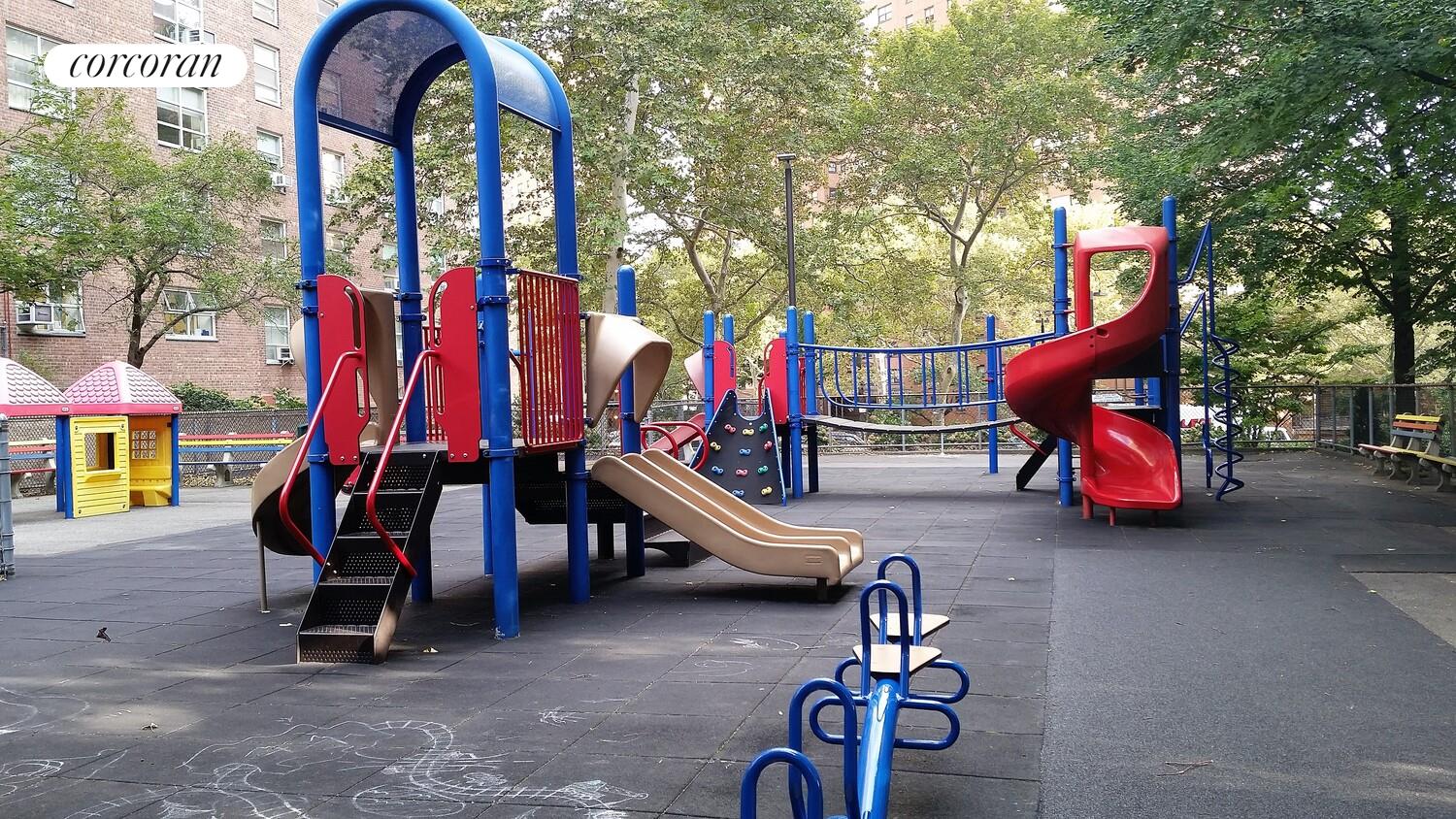 #13 photo, 70 LA SALLE Street, Morningside Heights , NY 10027