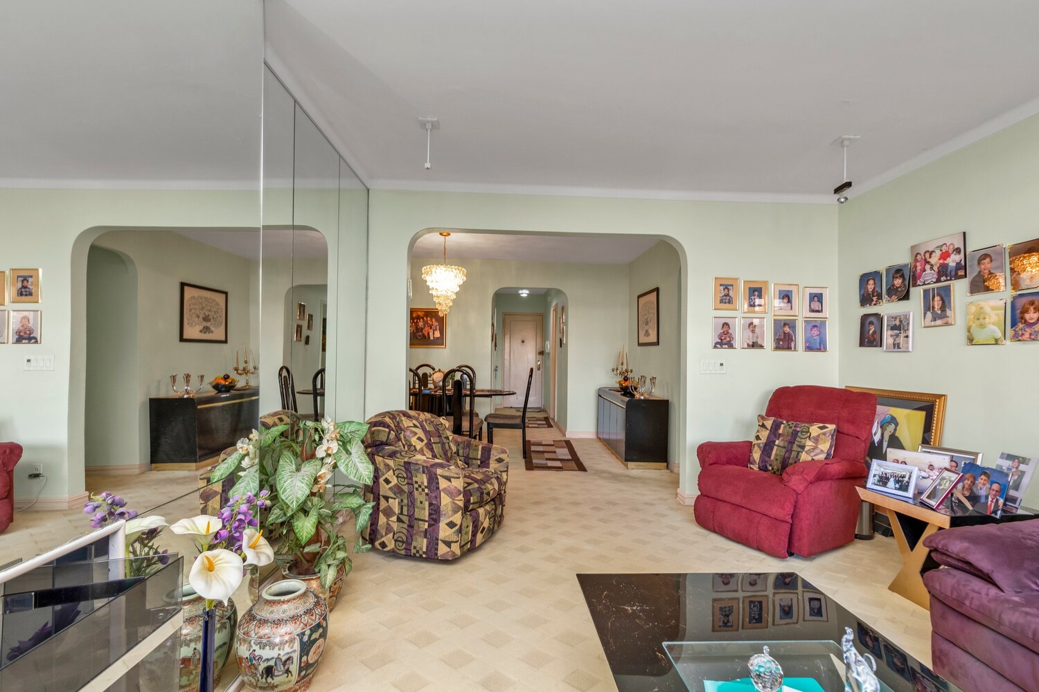 #4 photo, 69-10 YELLOWSTONE Boulevard, Forest Hills , NY 11375