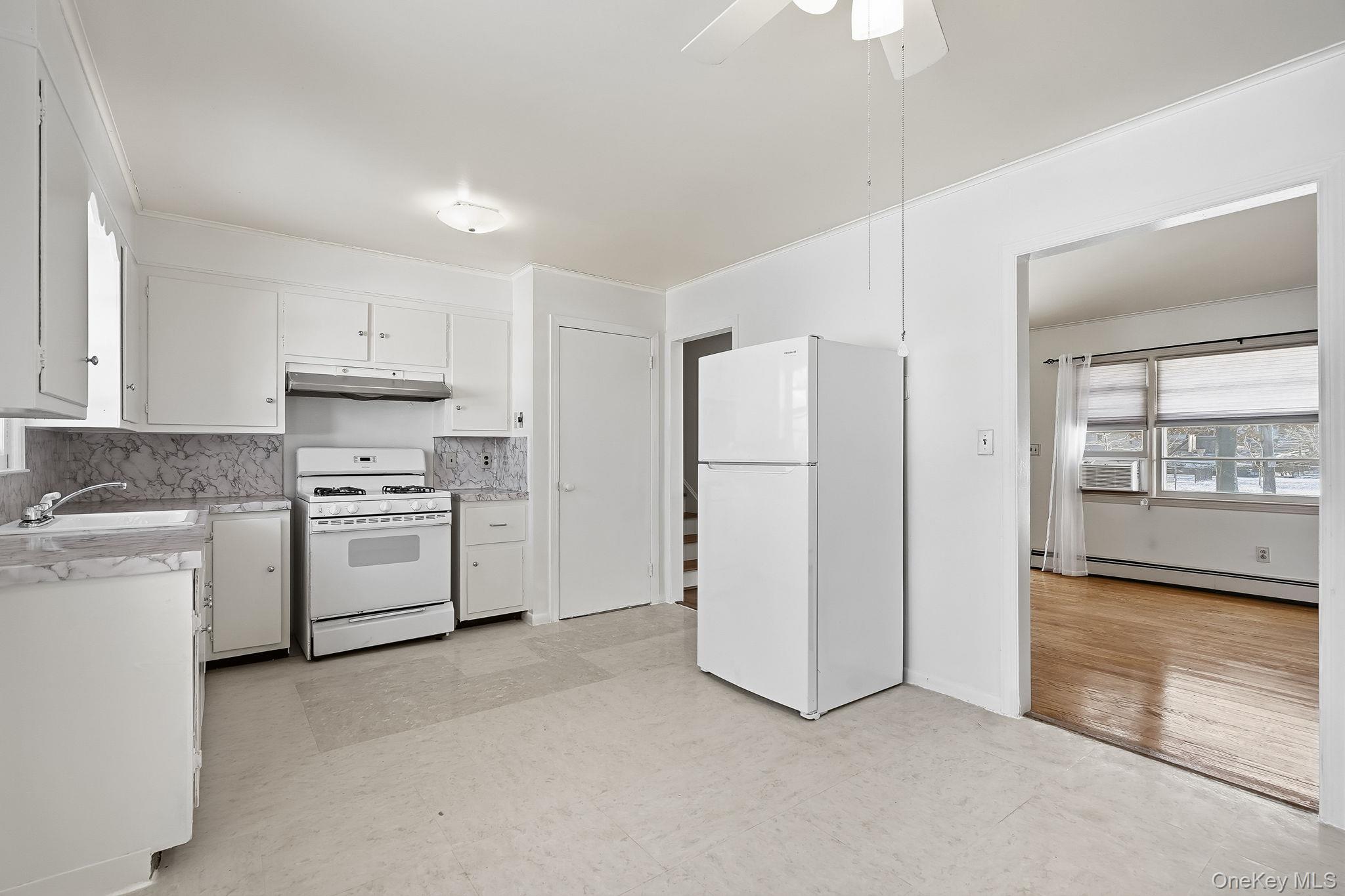 #7 photo, 409 Fenimore Road, Mamaroneck , NY 10543