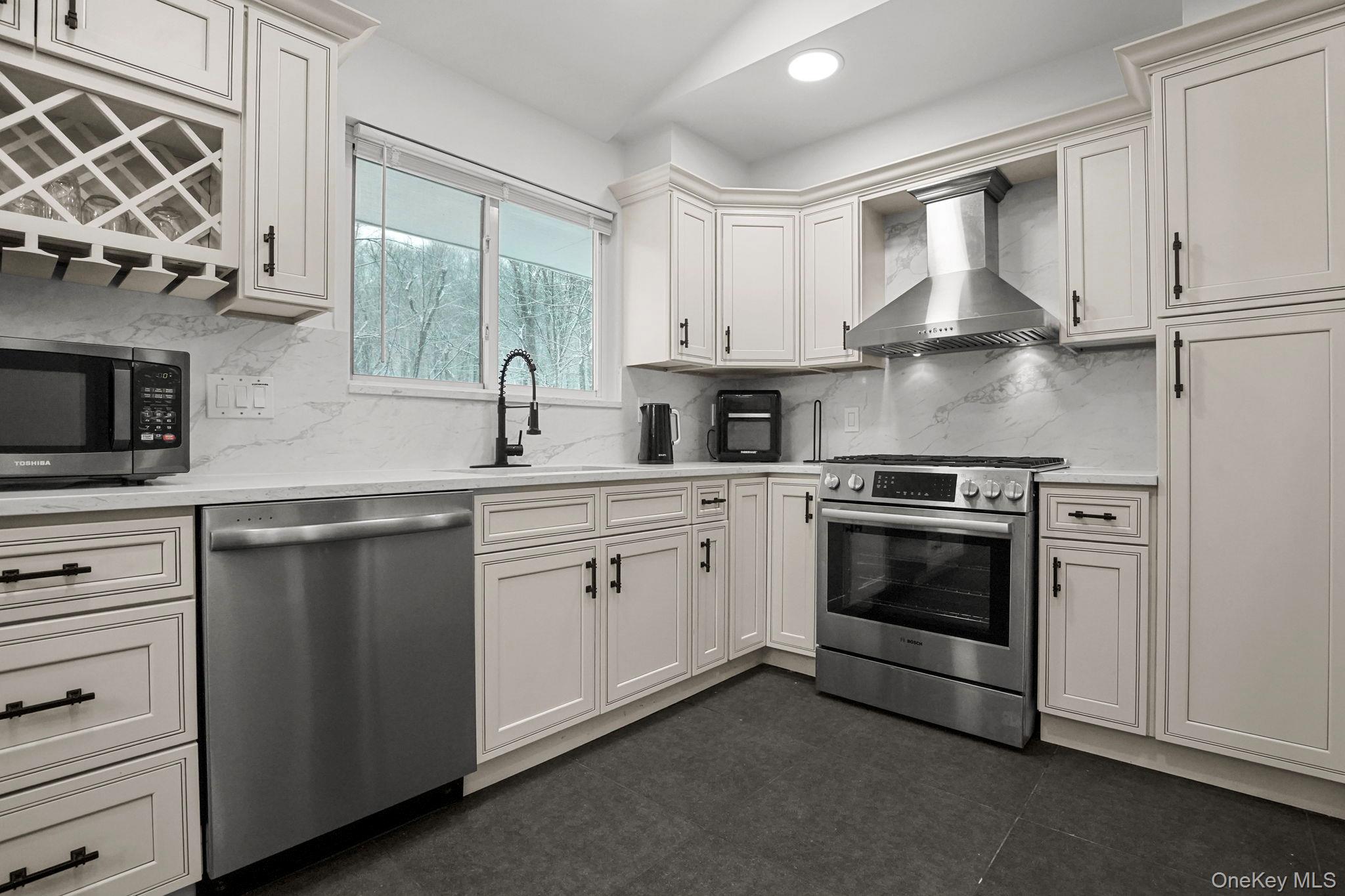 #20 photo, 29 Meadow Lane, Chappaqua , NY 10514