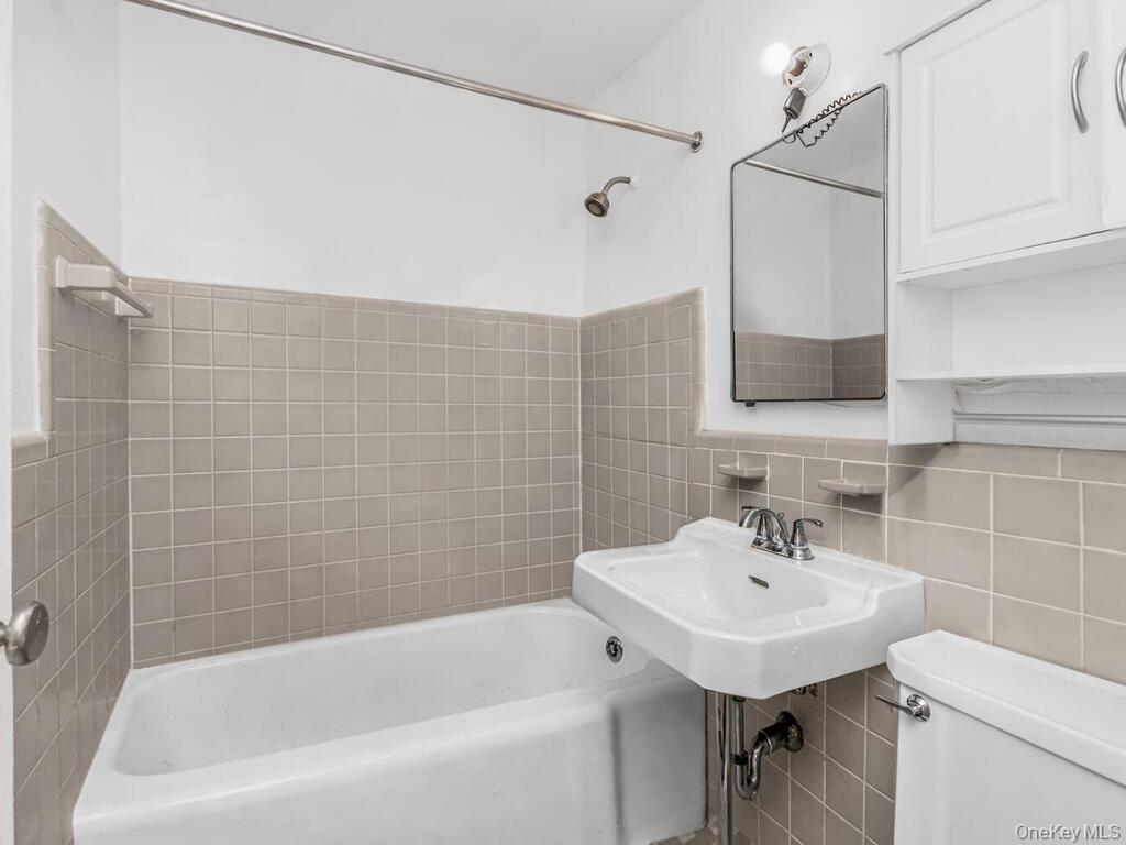 #5 photo, 8 Fordham Hill Oval, Бронкс ‖ Bronx , NY 10468