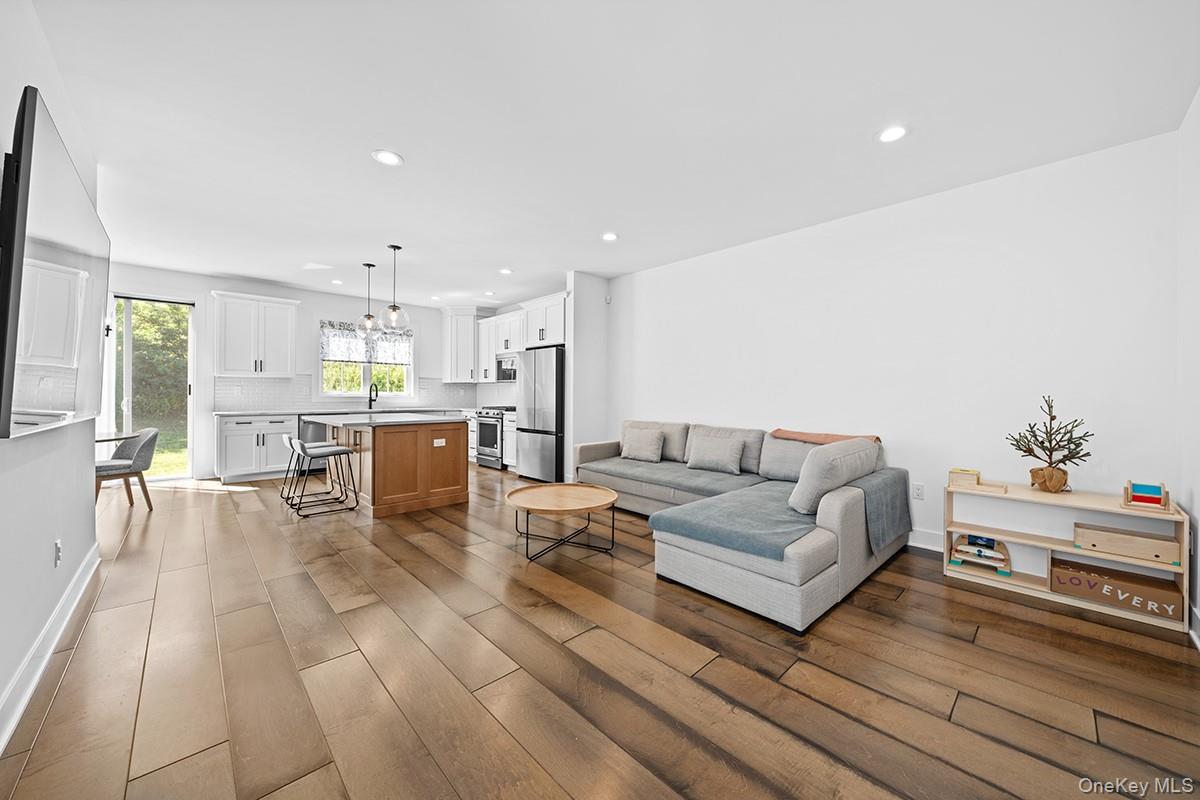 #7 photo, 3515 Bennington Drive, Fishkill , NY 12524