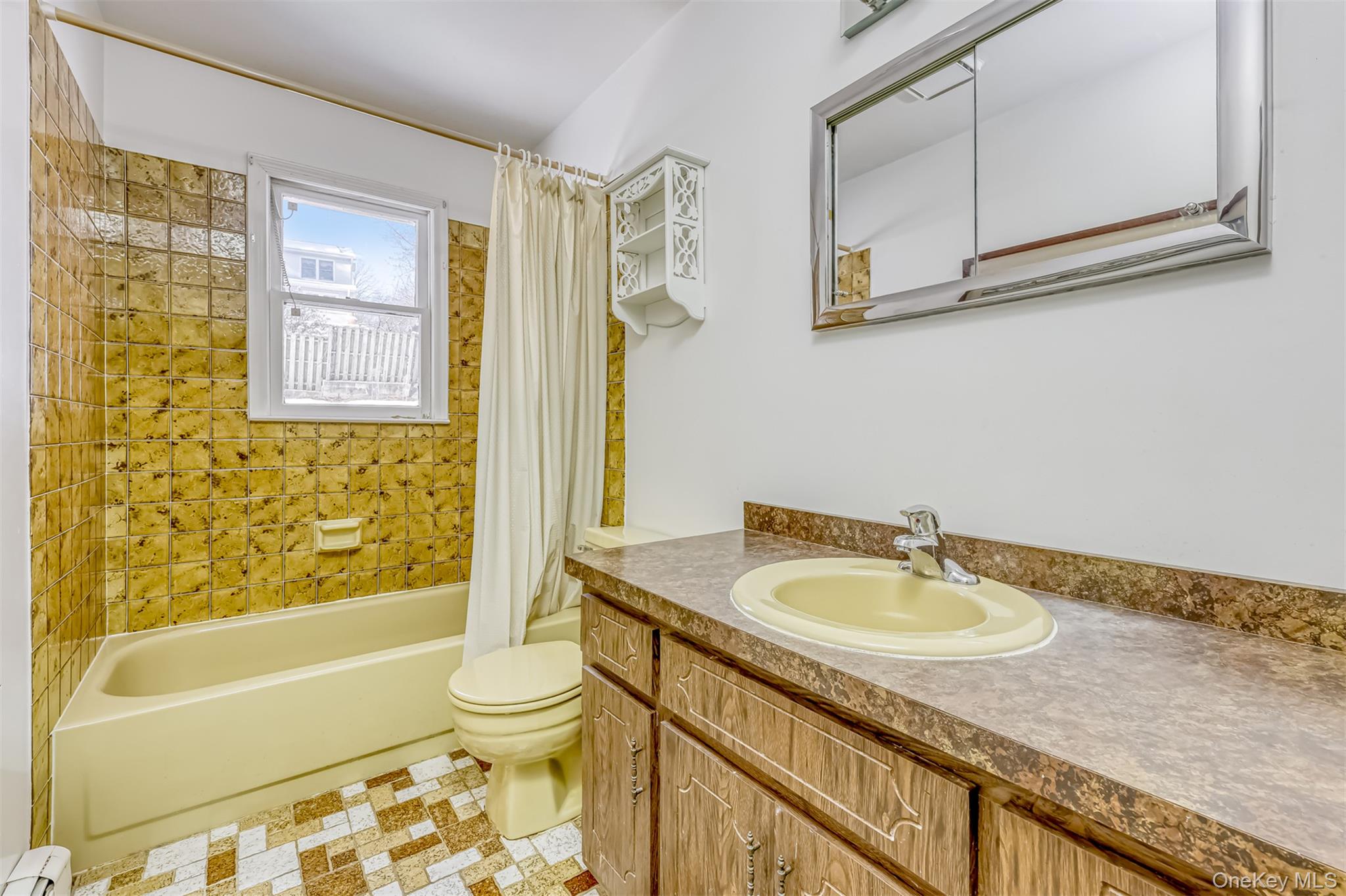 #14 photo, 11 Pine Tree Court, Valley Cottage , NY 10989