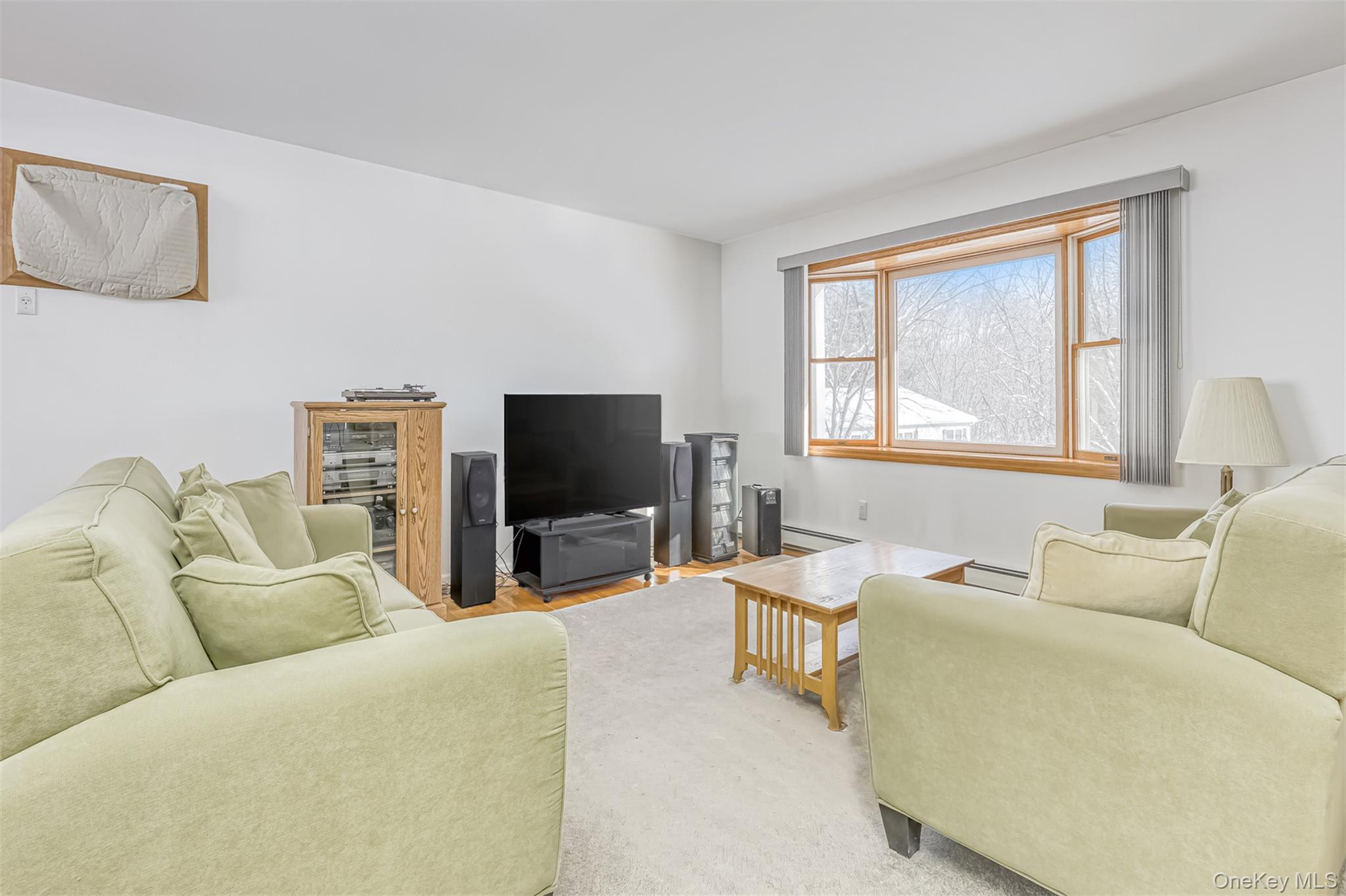 #4 photo, 11 Pine Tree Court, Valley Cottage , NY 10989