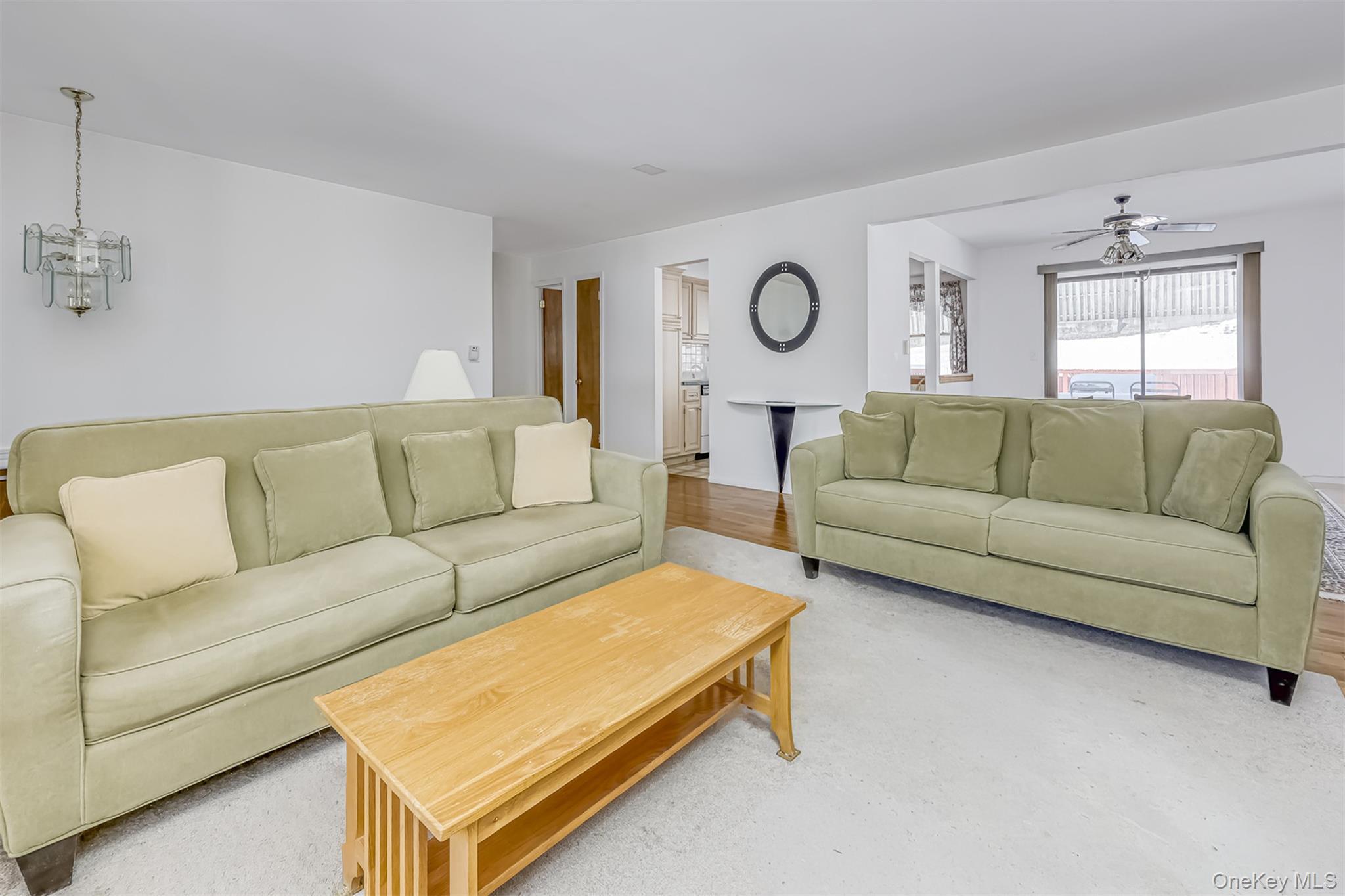 #5 photo, 11 Pine Tree Court, Valley Cottage , NY 10989