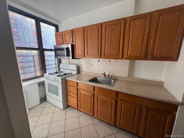 #3 photo, 3017 Riverdale Avenue, Bronx , NY 10463