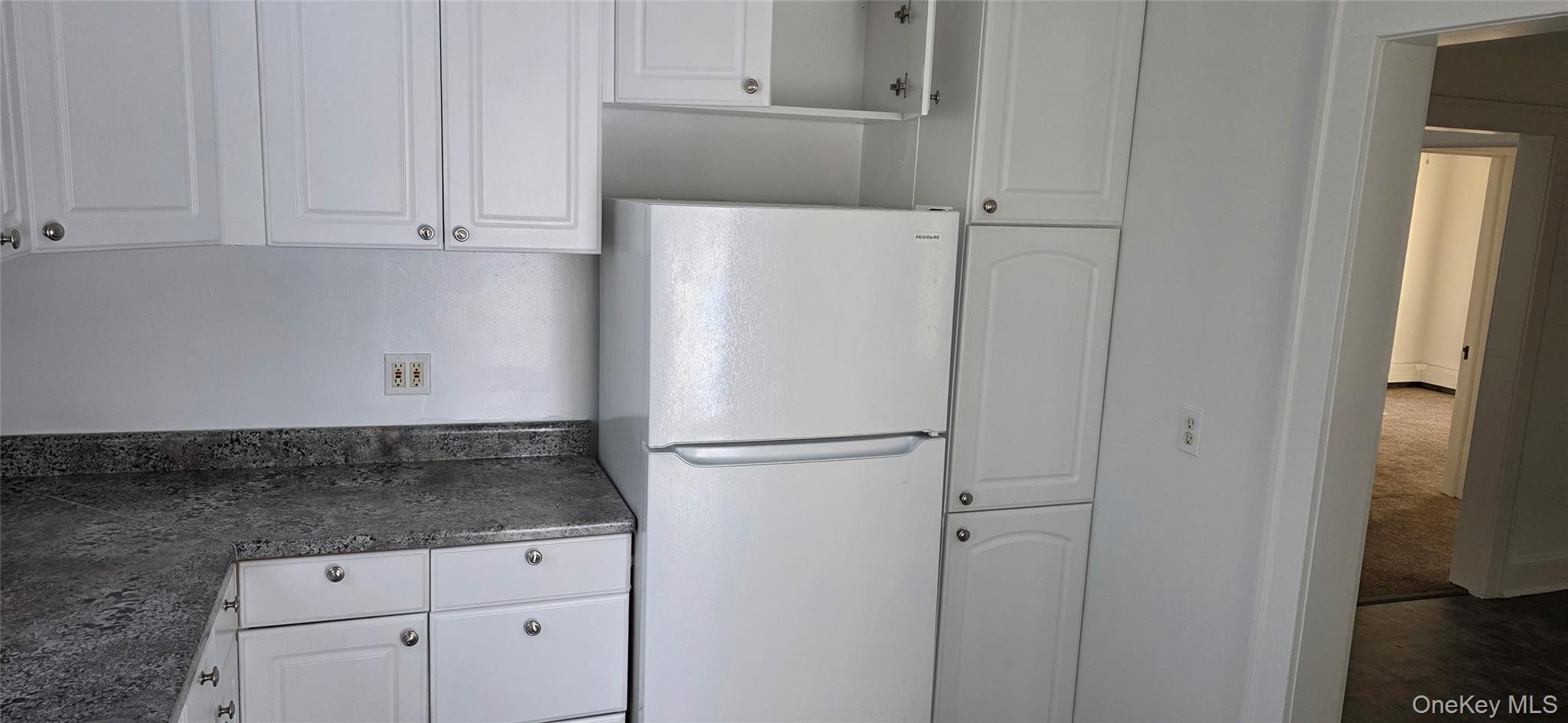 #14 photo, 56 Millspaugh Lane, Bardonia , NY 10954