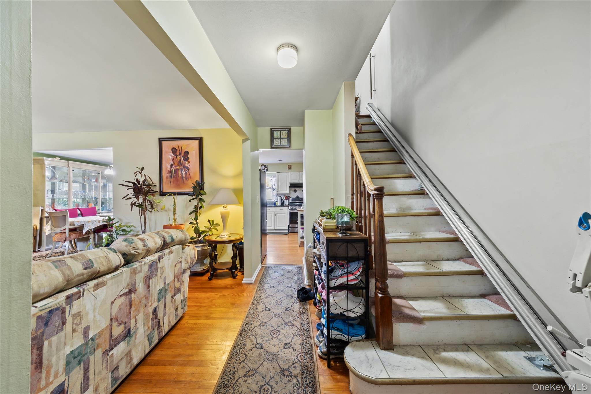 #4 photo, 18 Oxford Court, Hillcrest , NY 10977