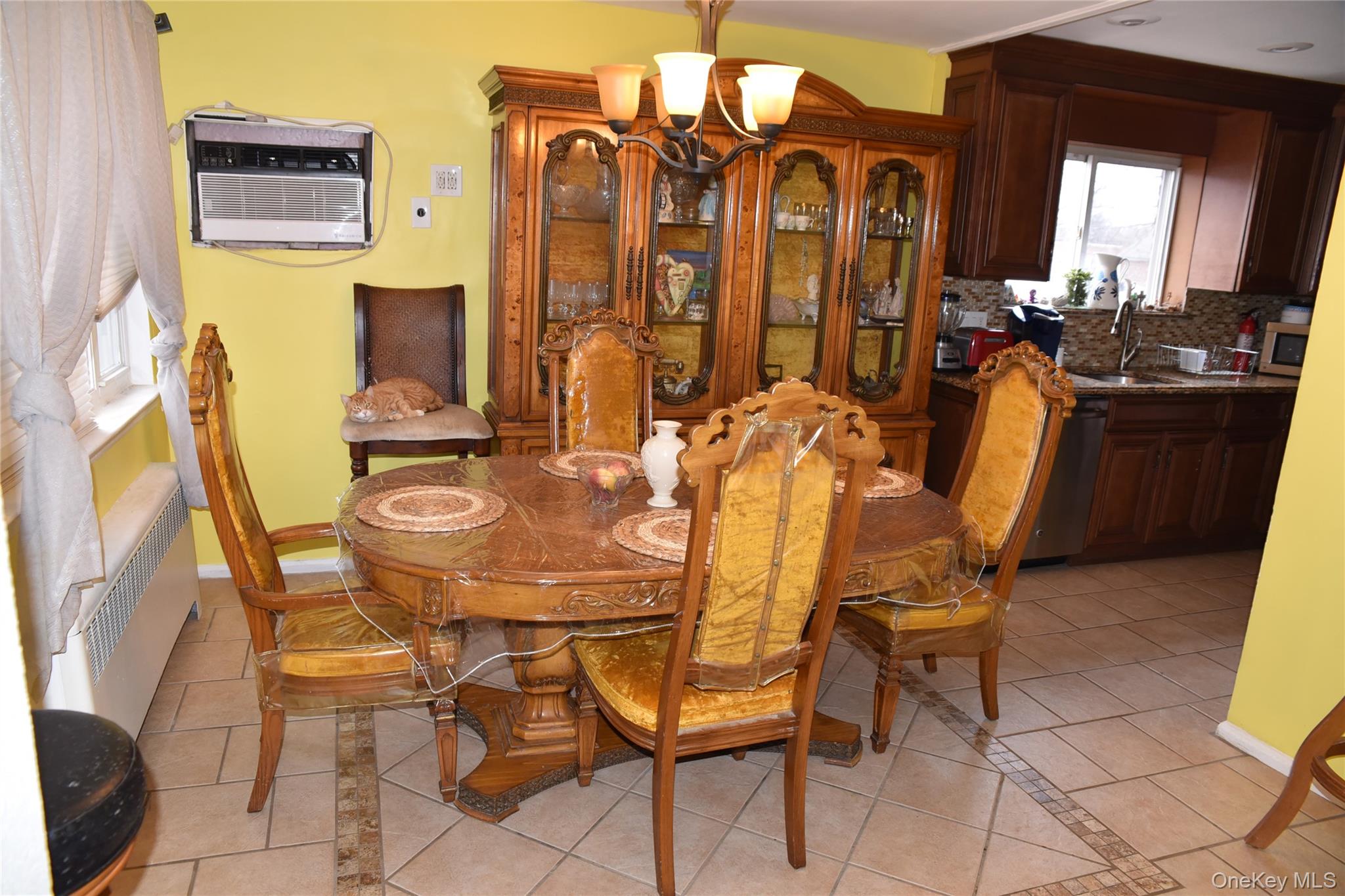 #8 photo, 806 Waring Avenue, Bronx , NY 10467