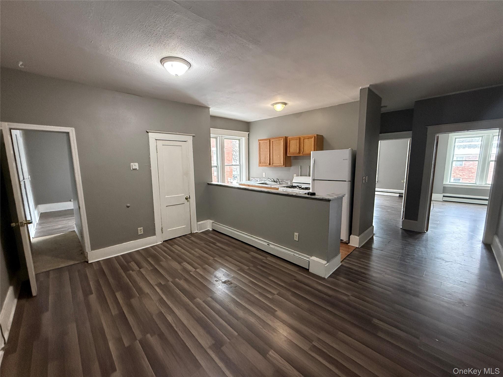 #4 photo, 60 Carroll Street, Poughkeepsie , NY 12601