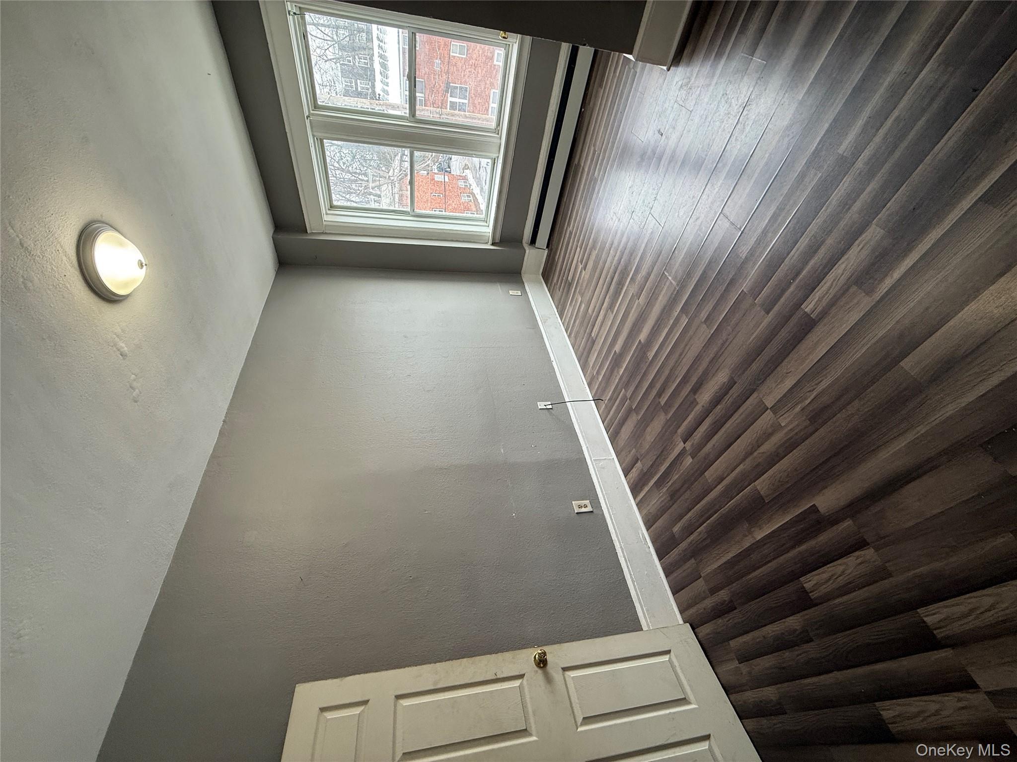 #9 photo, 60 Carroll Street, Poughkeepsie , NY 12601