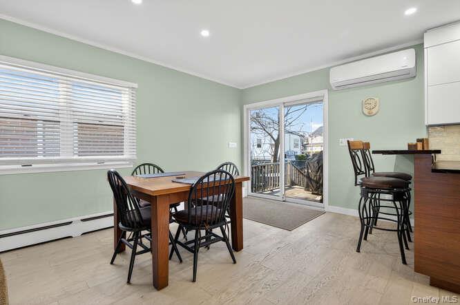 #11 photo, 22 Bay Beach Avenue, 롱 아일랜드 Bayville , NY 11709