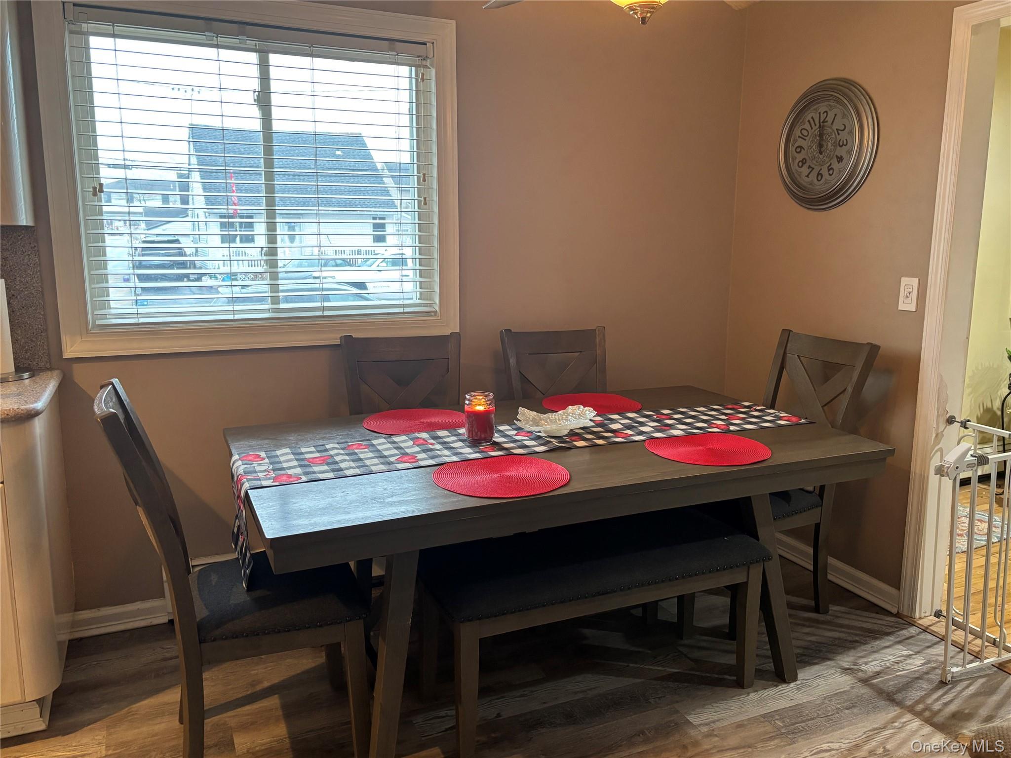 #8 photo, 6 E Kissimee Road, Lindenhurst , NY 11757