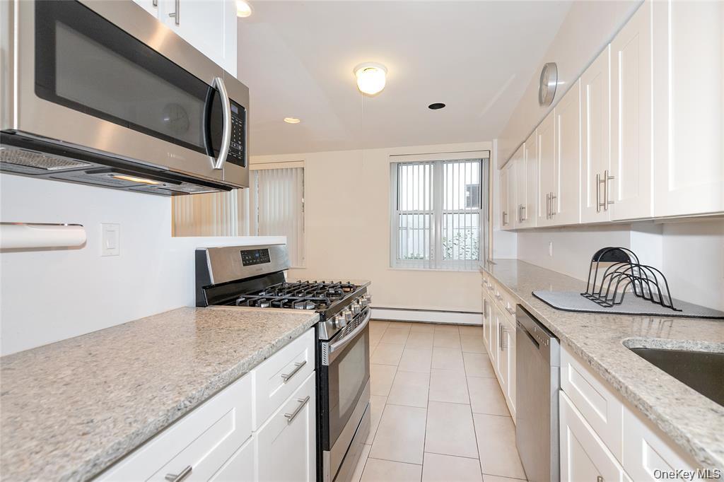 #14 photo, 25 Canterbury Road, מחוז נסאו Great Neck , NY 11021