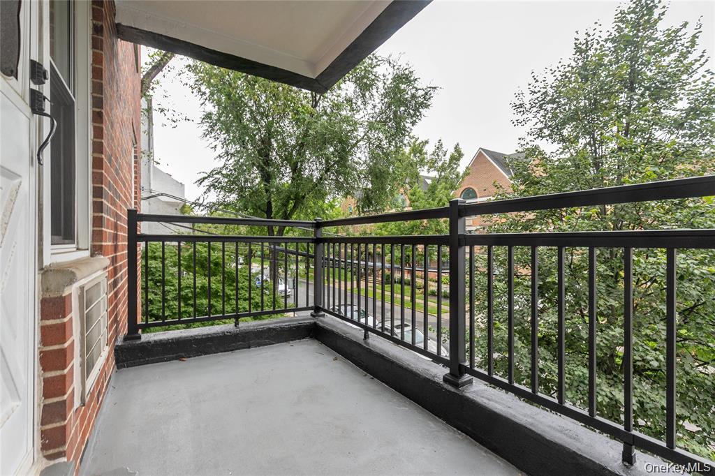 #20 photo, 25 Canterbury Road, מחוז נסאו Great Neck , NY 11021