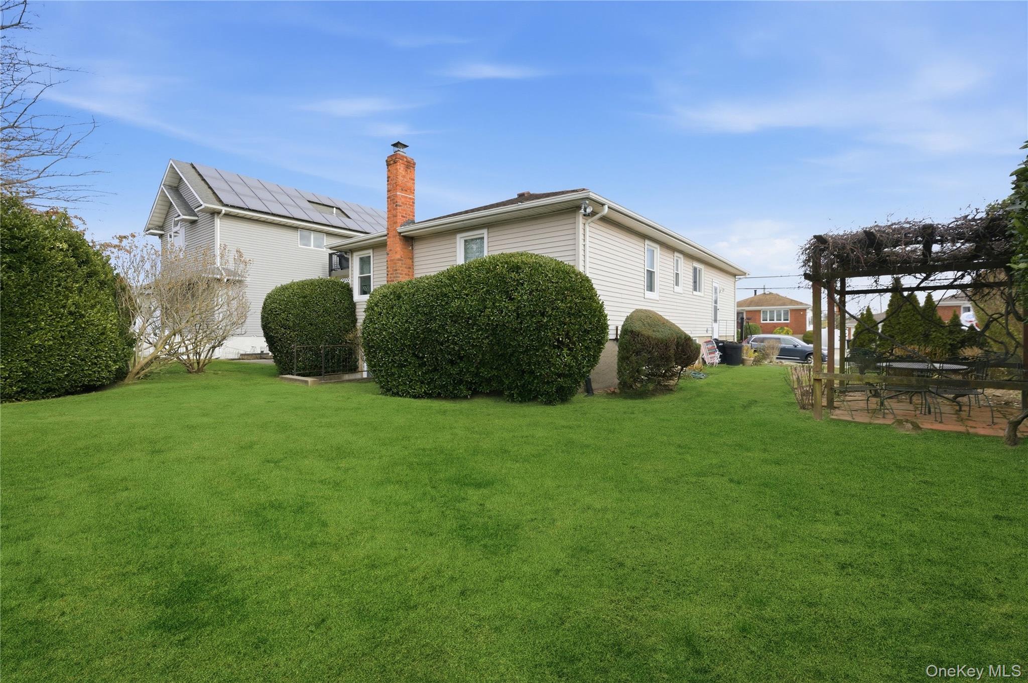 #13 photo, 3292 Murdock Avenue, नासाउ काउंटी Oceanside , NY 11572