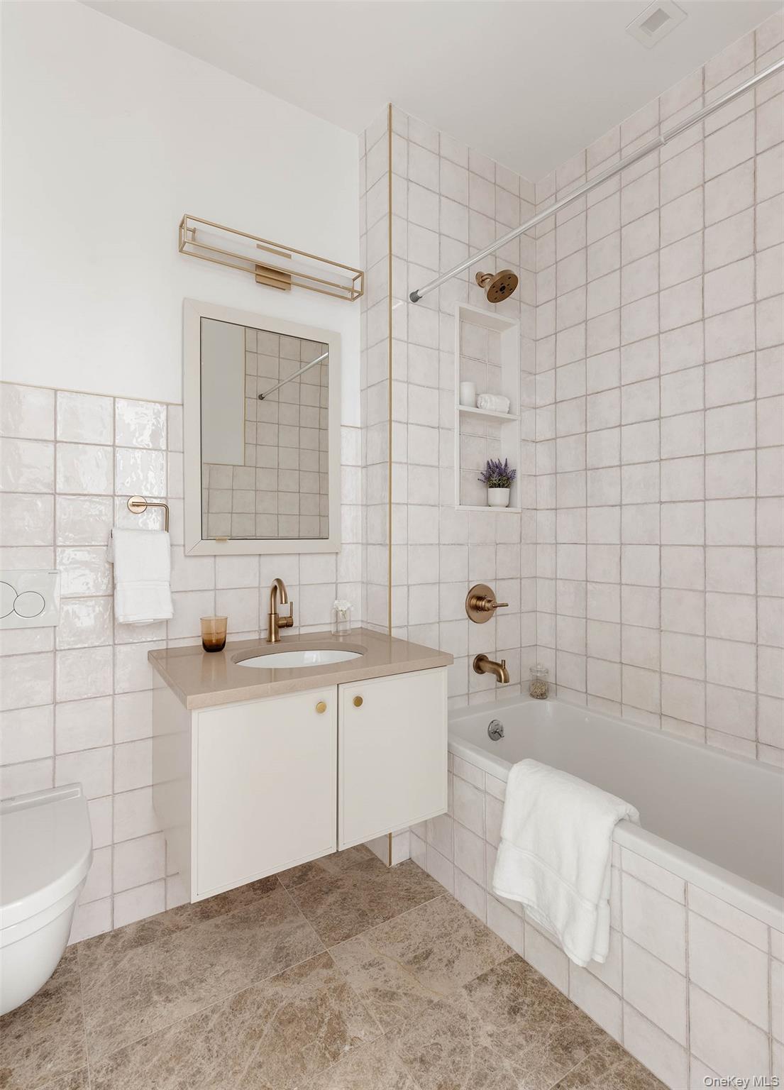 #12 photo, 37-29 32nd Street, Куинс ‖ Long Island City , NY 11101