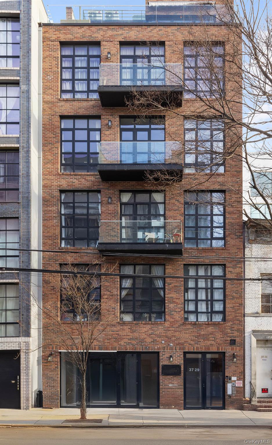 #15 photo, 37-29 32nd Street, Куинс ‖ Long Island City , NY 11101