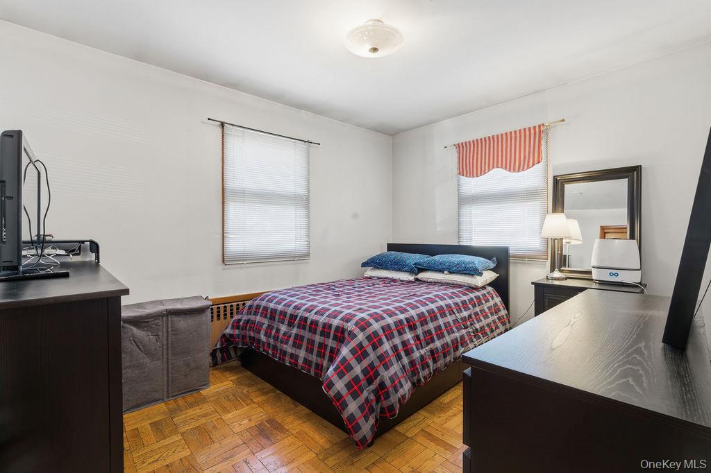 #11 photo, 92 Apple Street, Brentwood , NY 11717