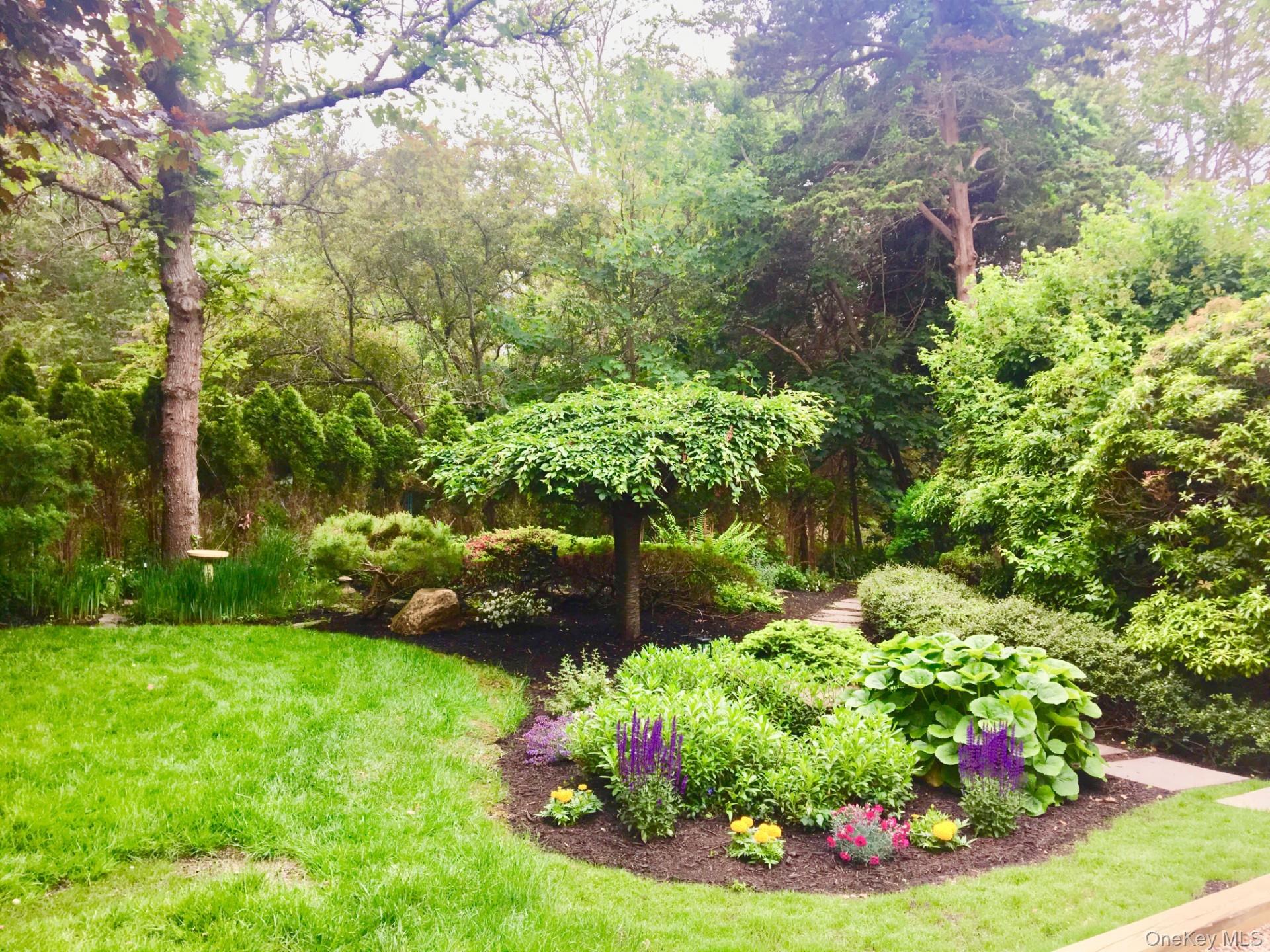 #18 photo, 42 Towd Point Road, מחוז סאפוק Southampton , NY 11968