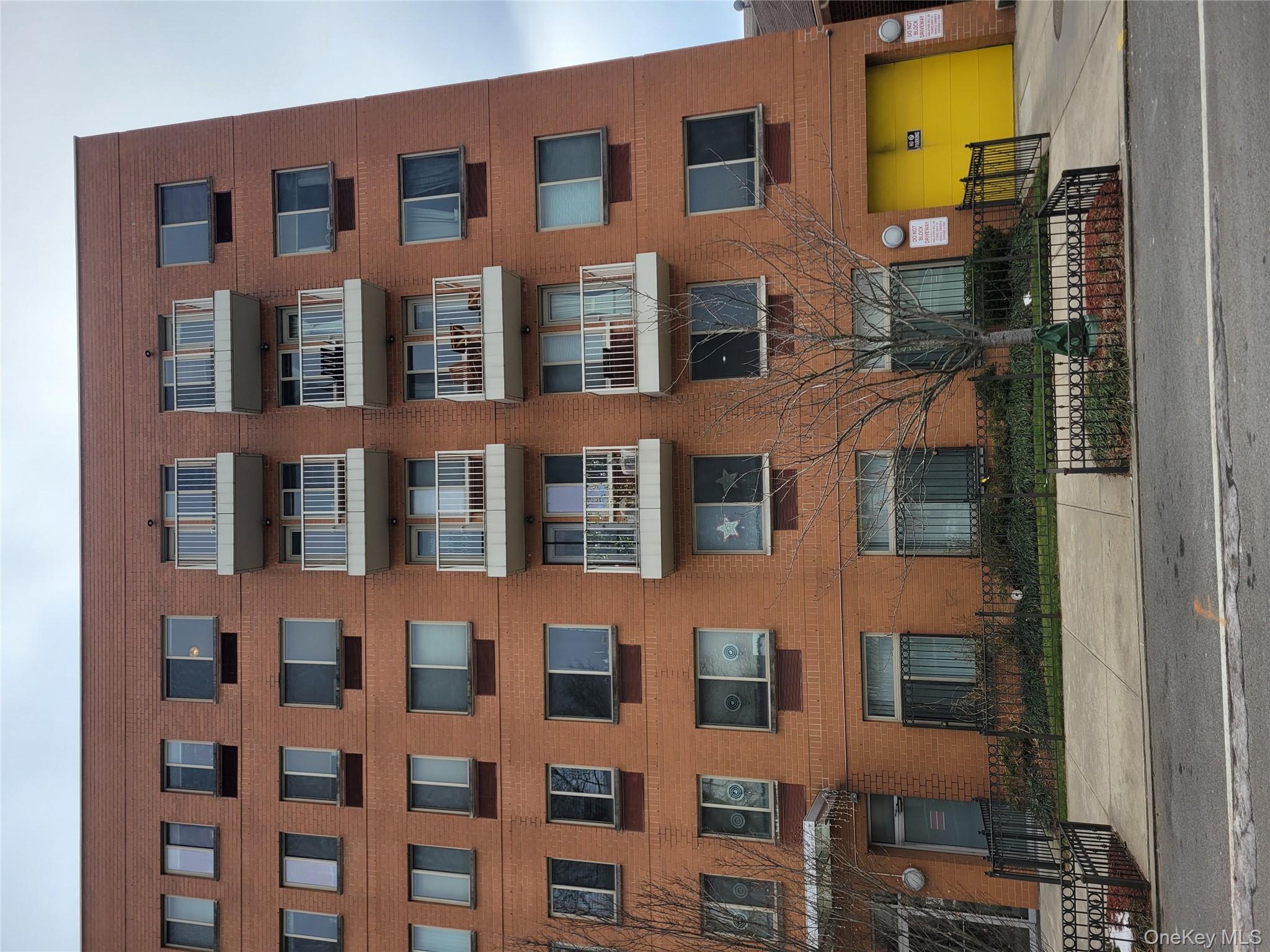 #1 photo, 143-20 Hoover Avenue, 皇后区 Briarwood , NY 11435